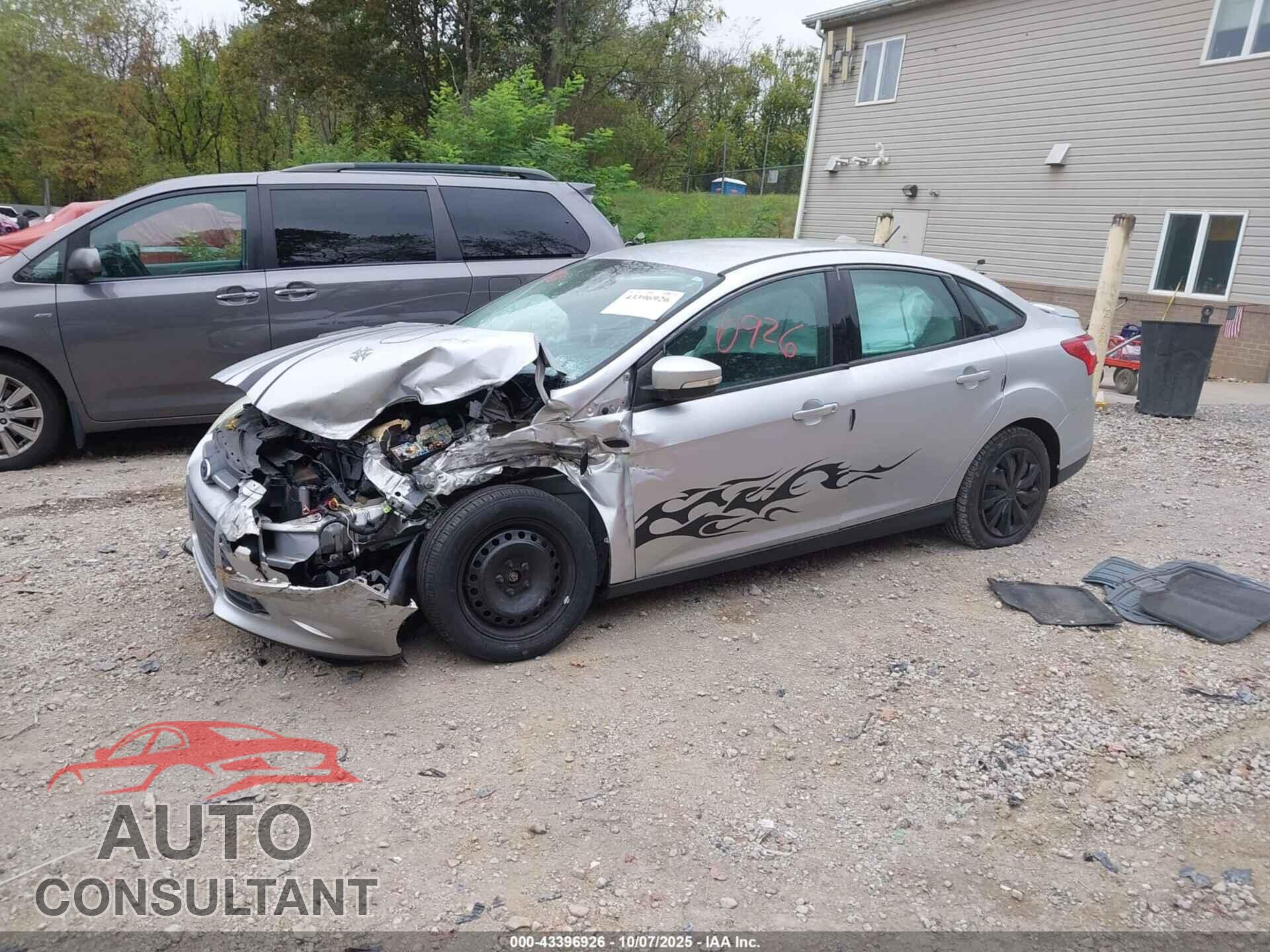 FORD FOCUS 2014 - 1FADP3F2XEL136560