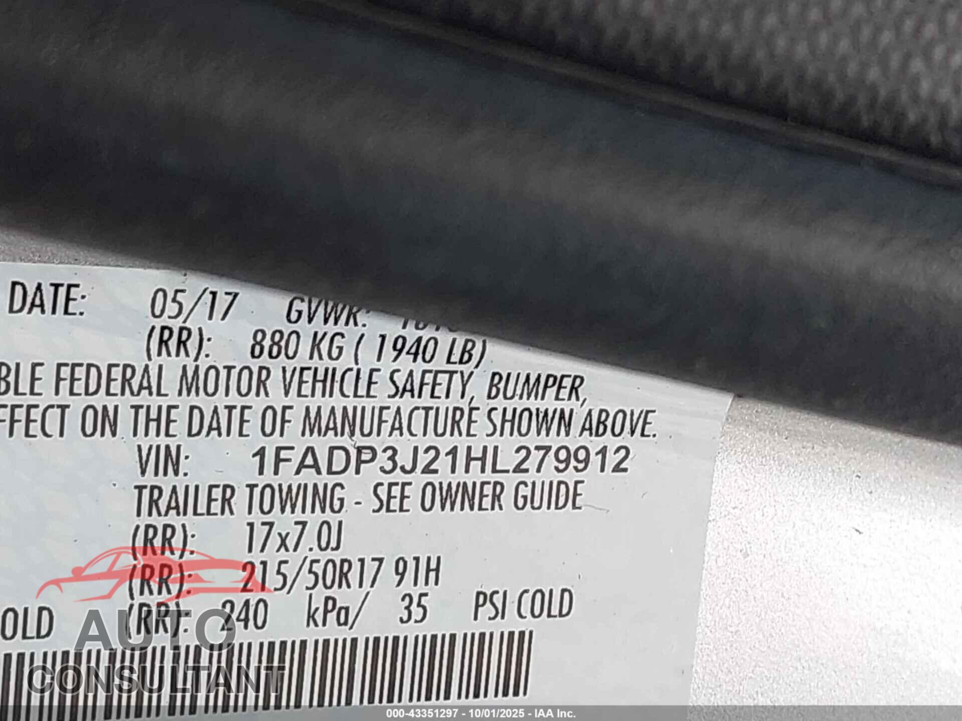 FORD FOCUS 2017 - 1FADP3J21HL279912