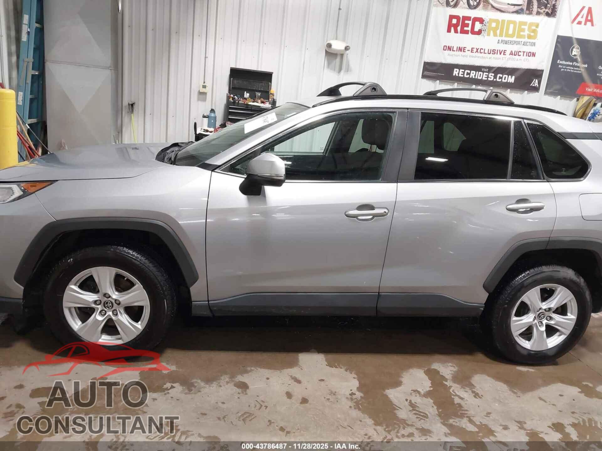 TOYOTA RAV4 2019 - JTMP1RFV4KD510804