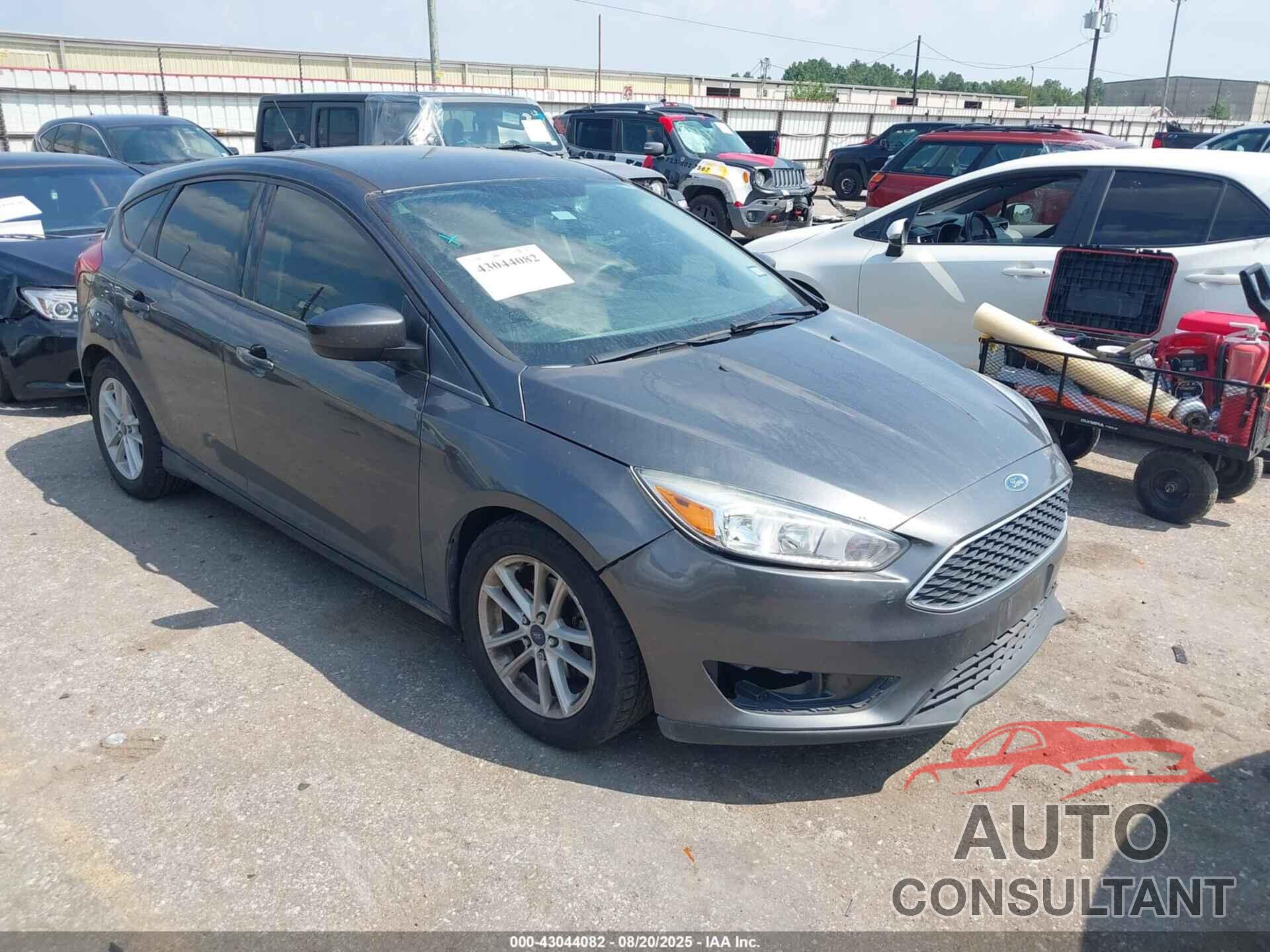 FORD FOCUS 2018 - 1FADP3K2XJL259047
