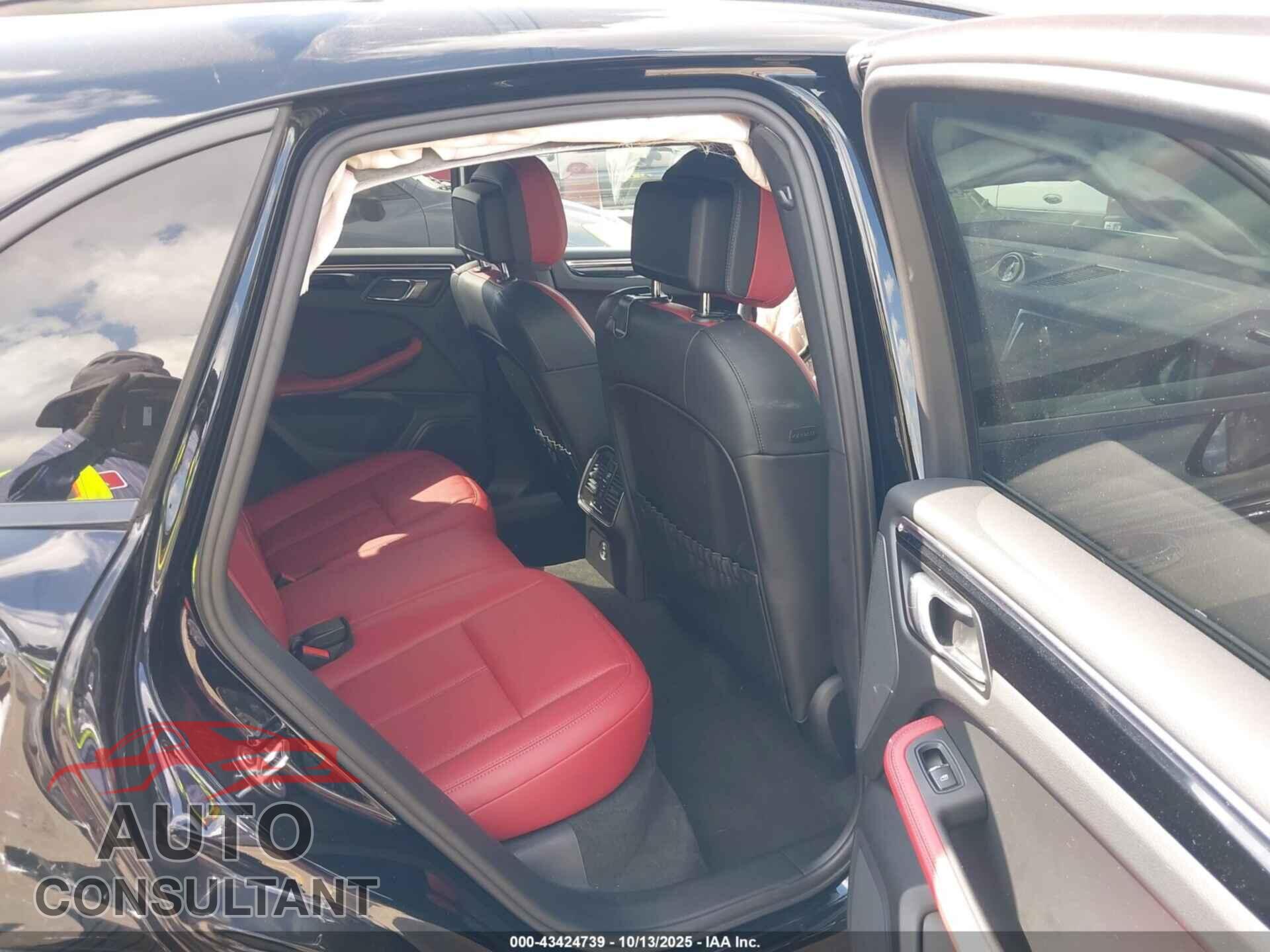 PORSCHE MACAN 2023 - WP1AA2A55PLB10797