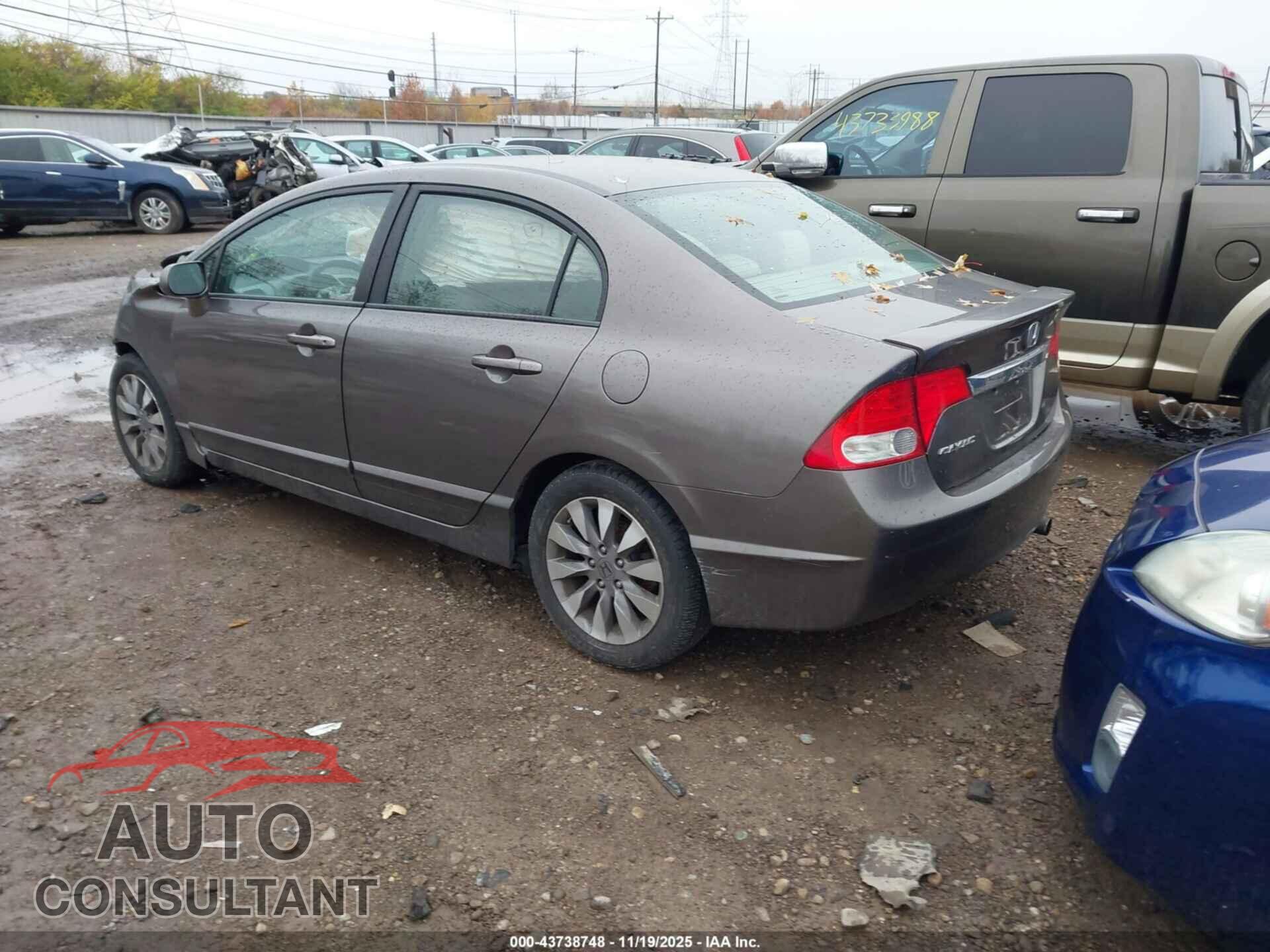 HONDA CIVIC 2010 - 19XFA1F8XAE019125