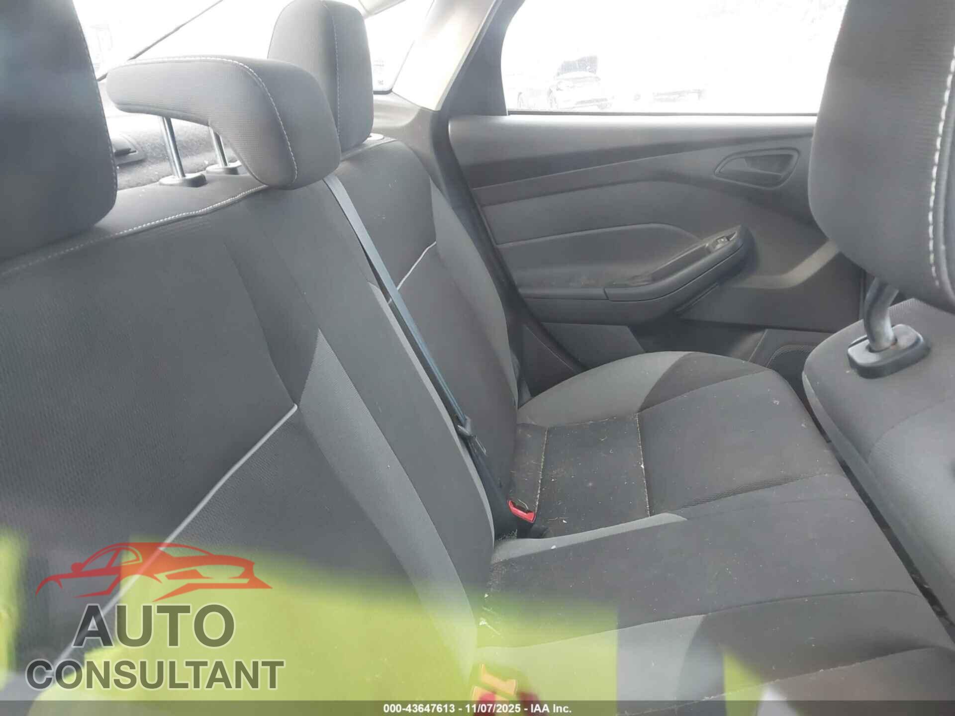 FORD FOCUS 2012 - 1FAHP3F24CL107876