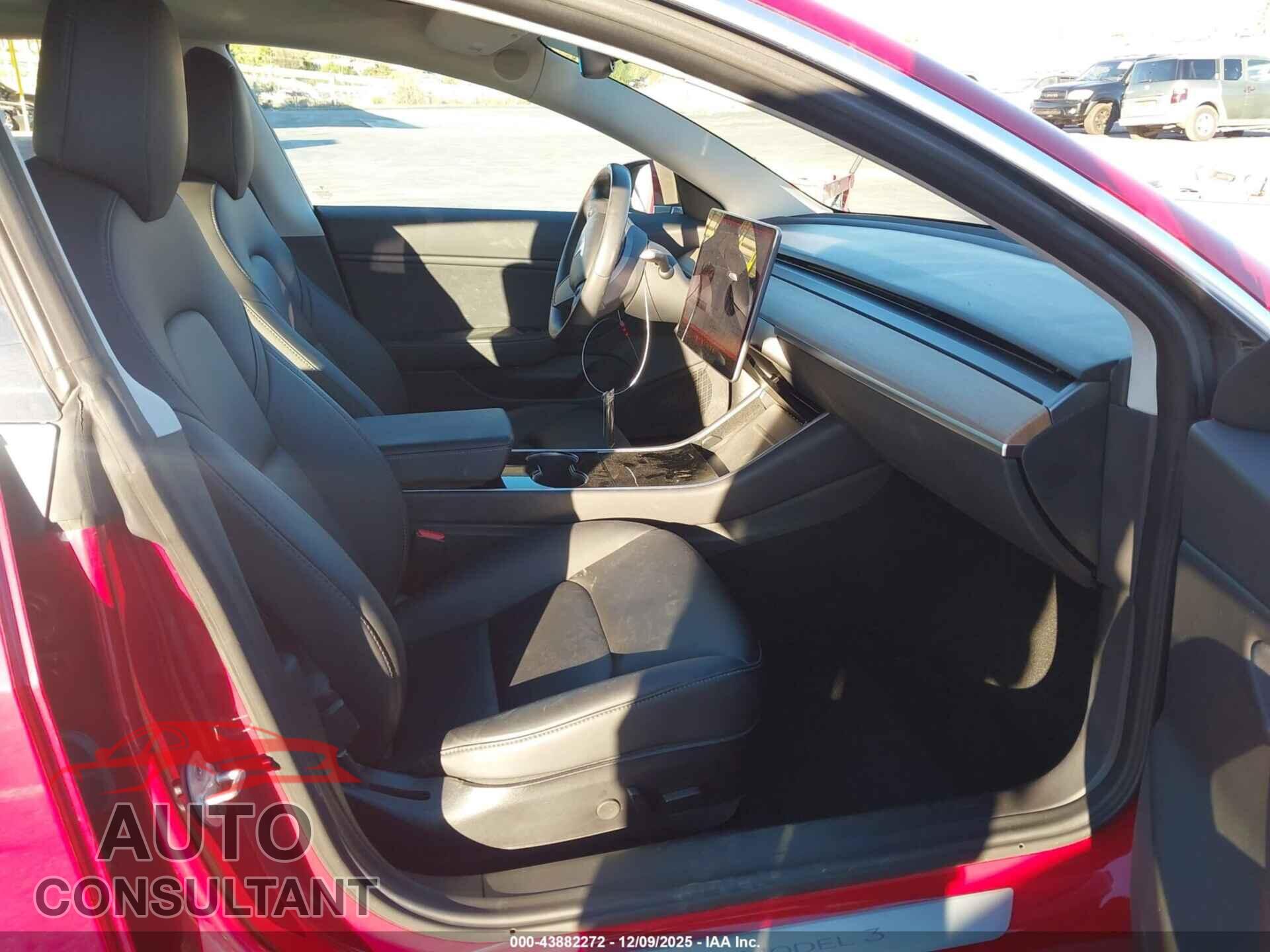 TESLA MODEL 3 2018 - 5YJ3E1EA1JF061804