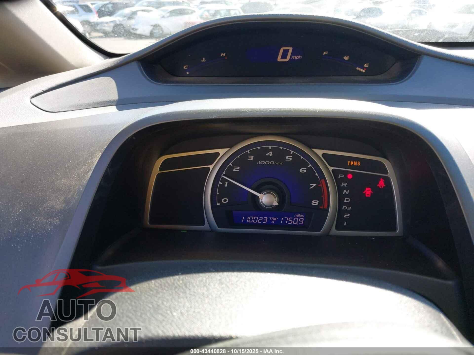 HONDA CIVIC 2010 - 19XFA1F59AE051005