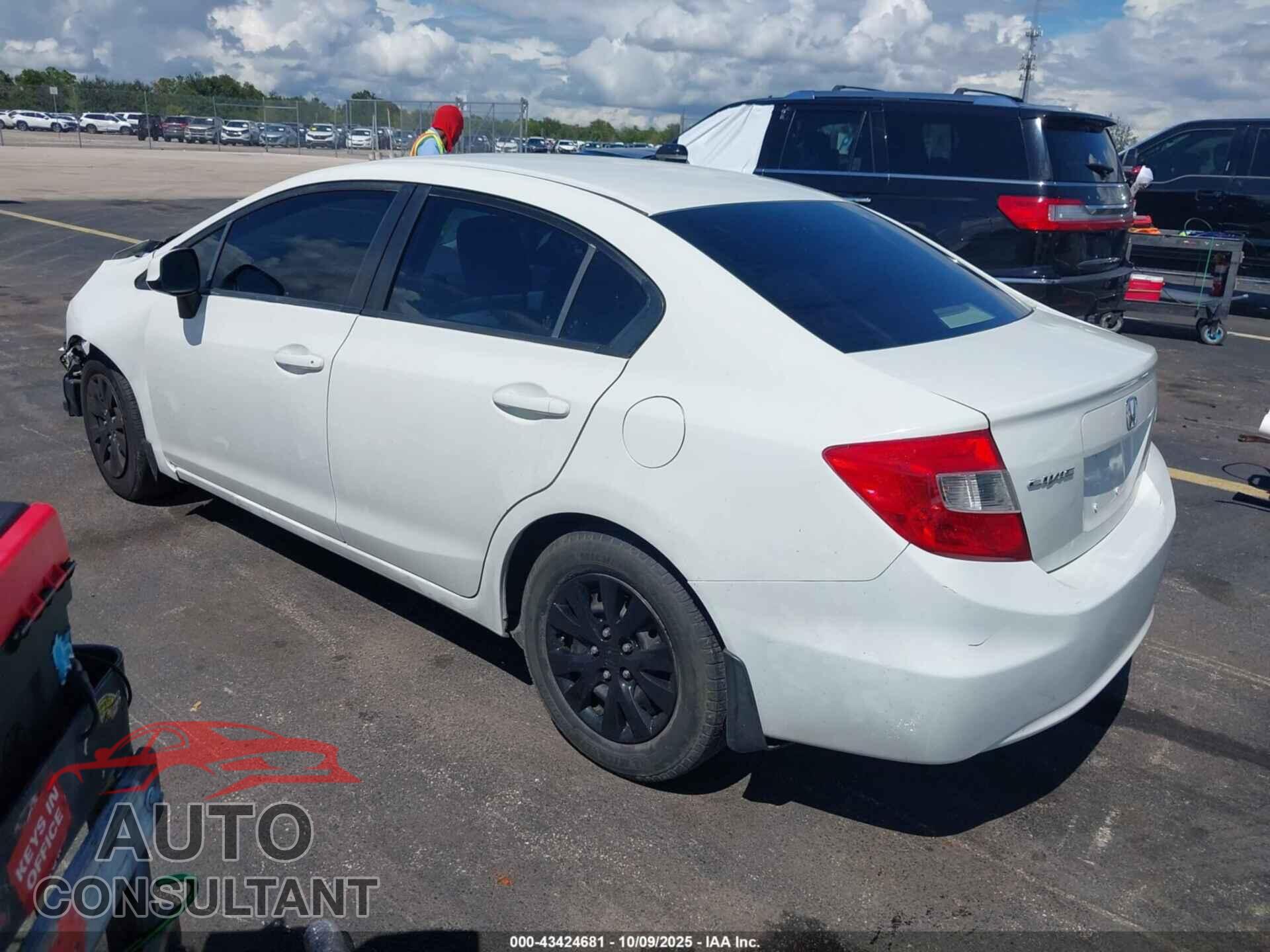 HONDA CIVIC 2012 - JHMFB2F54CS000092