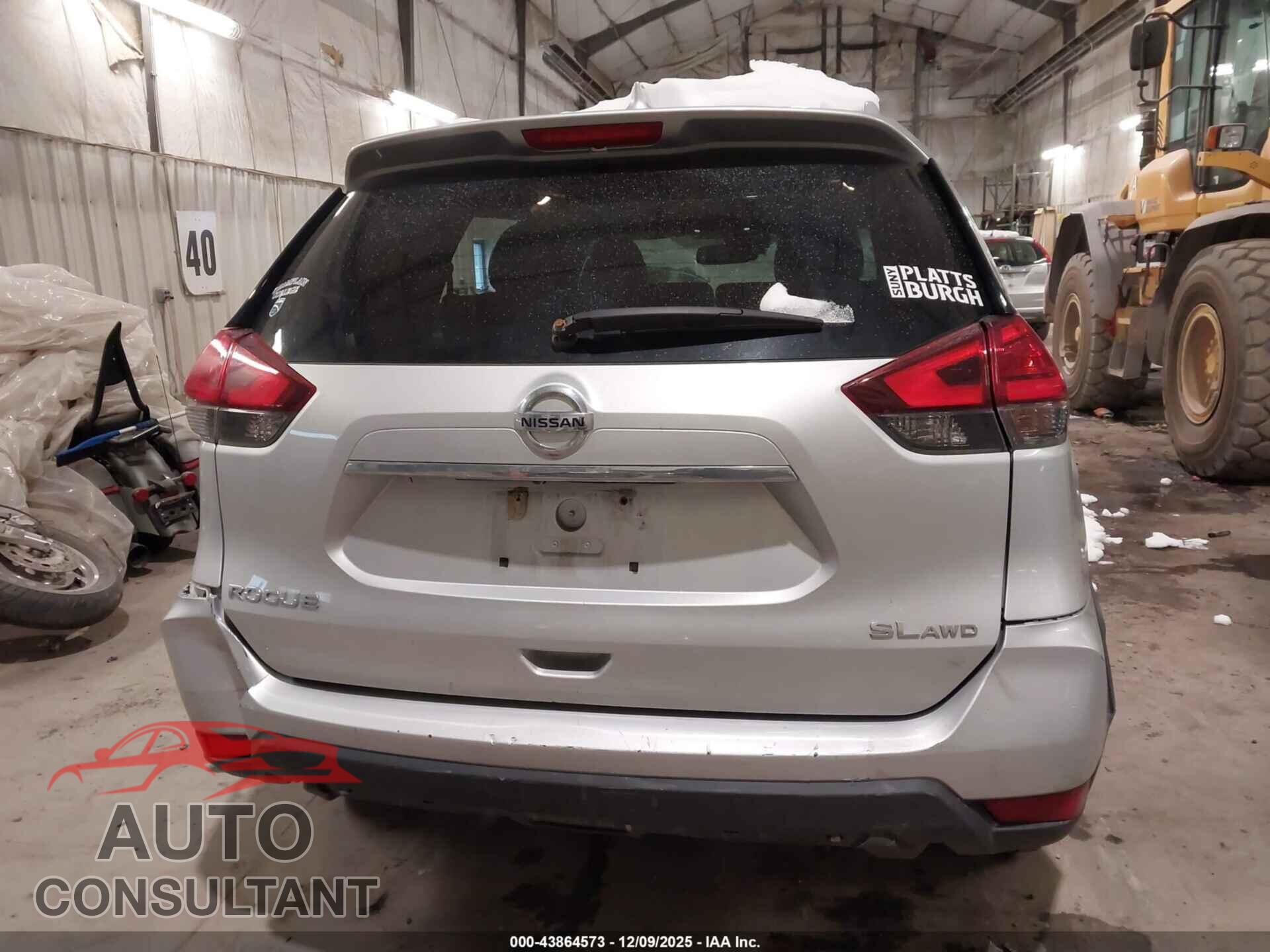 NISSAN ROGUE 2017 - 5N1AT2MV2HC814296