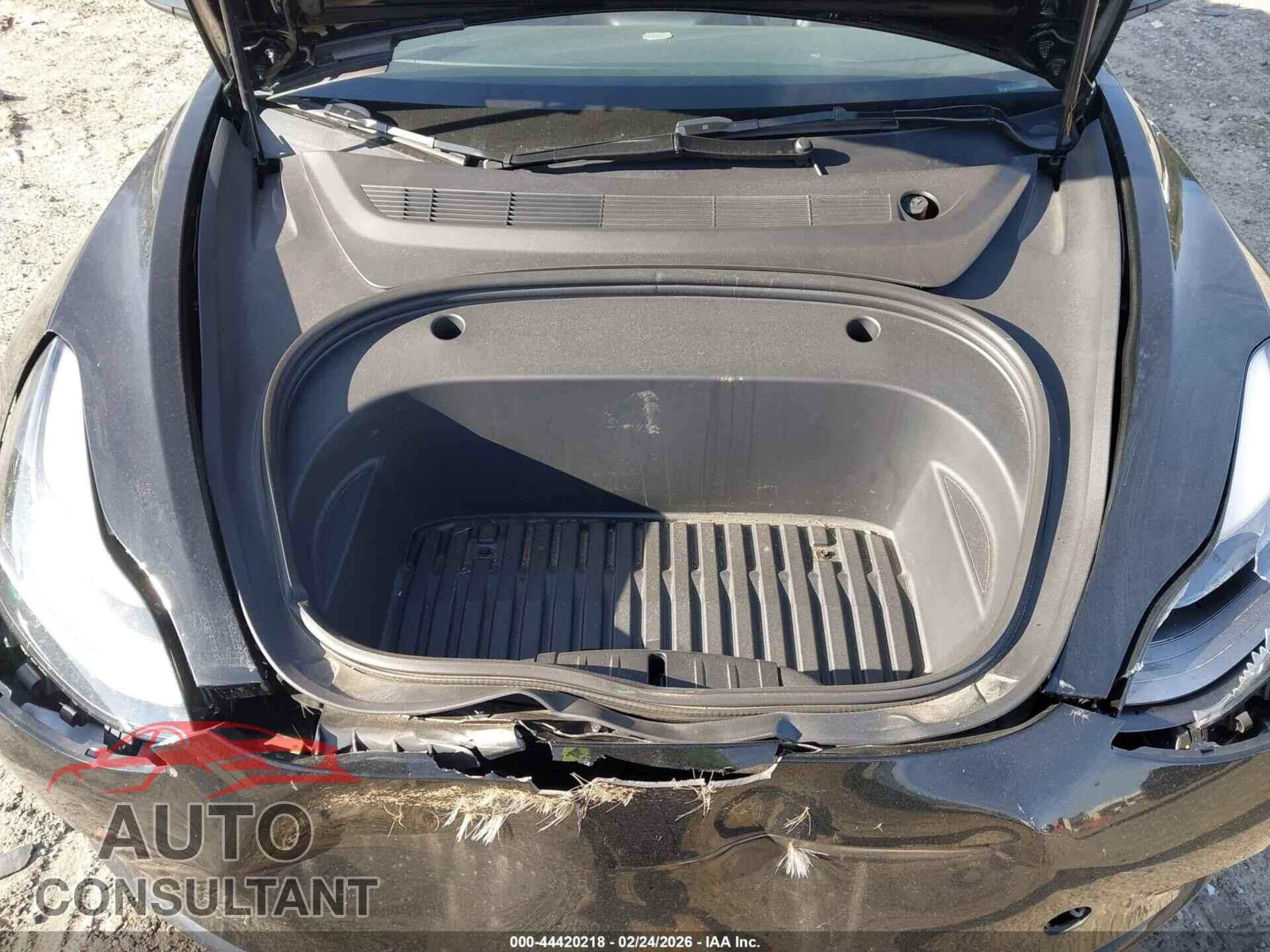 TESLA MODEL 3 2023 - 5YJ3E1EA7PF589825