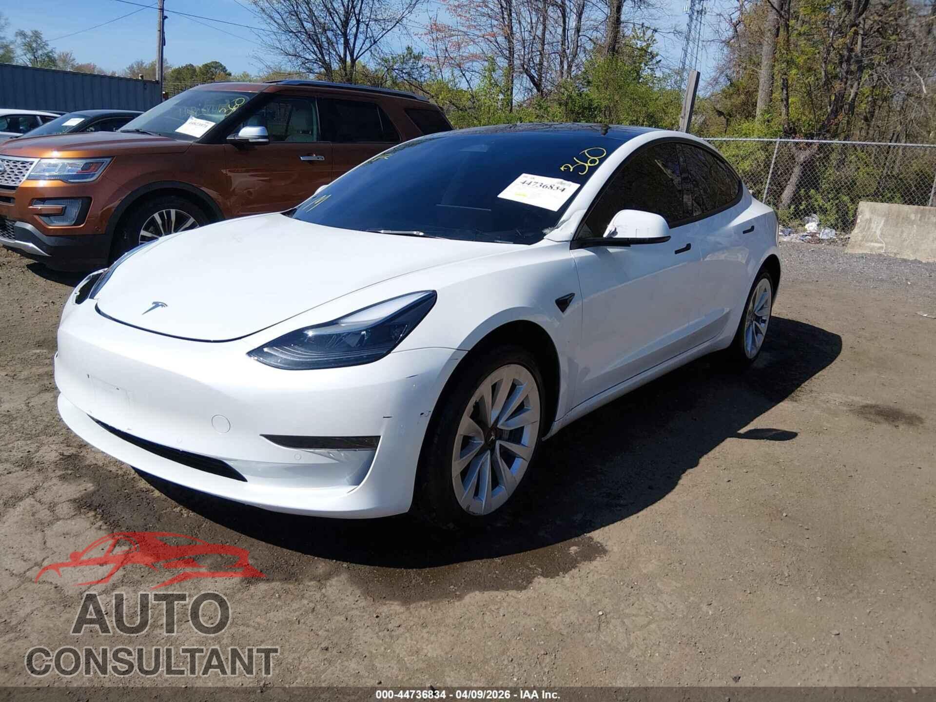 TESLA MODEL 3 2022 - 5YJ3E1EA7NF352894