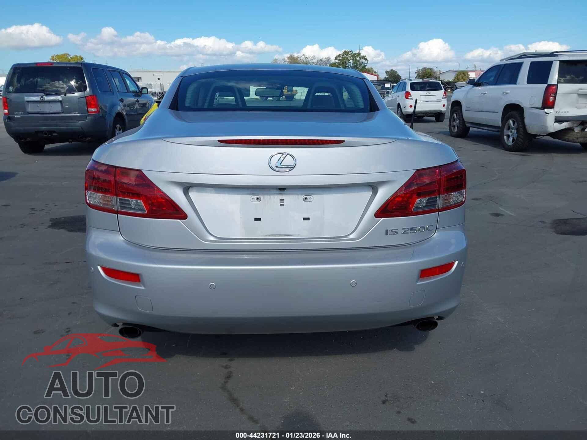 LEXUS IS 250C 2011 - JTHFF2C29B2516624