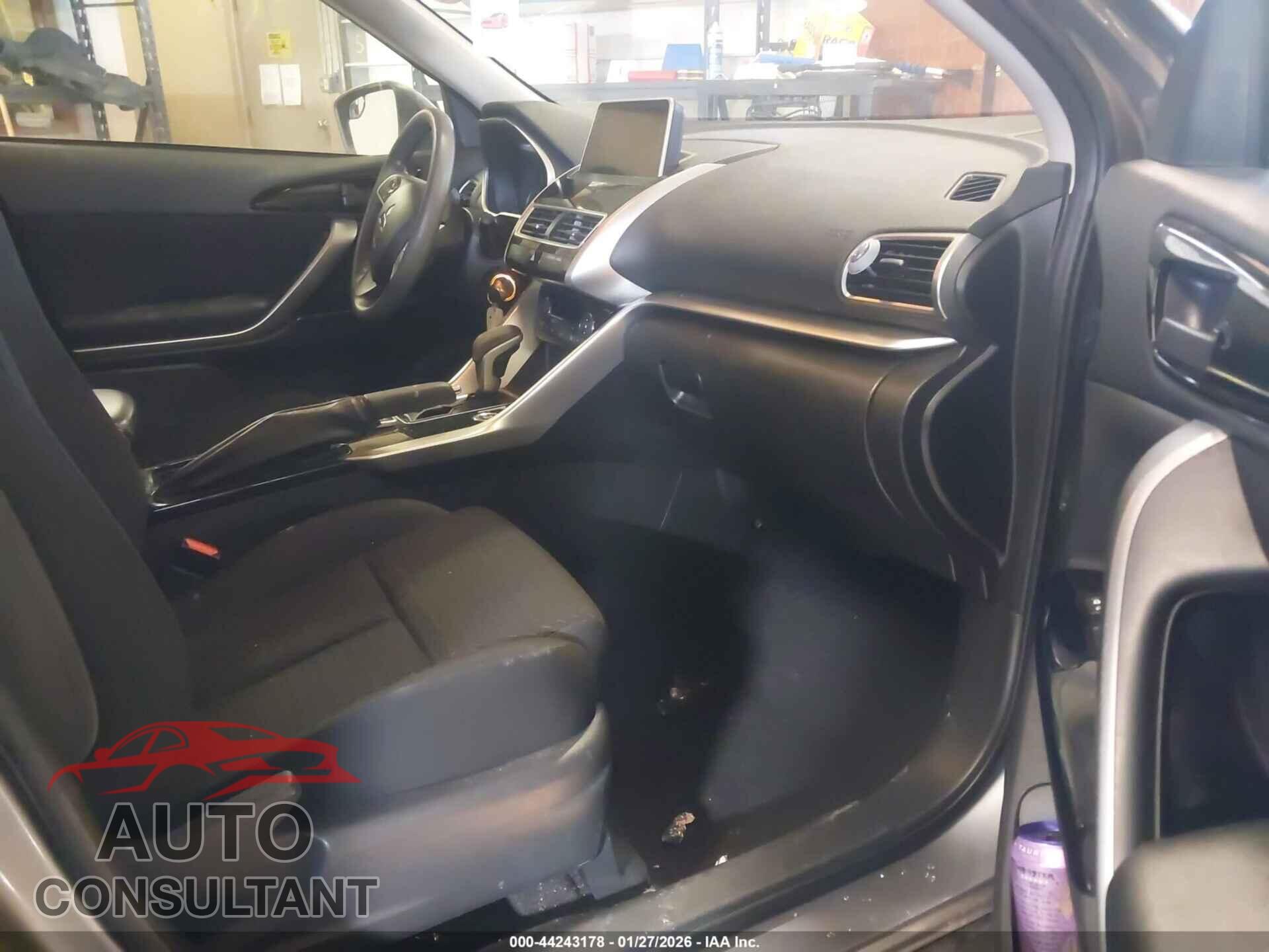 MITSUBISHI ECLIPSE CROSS 2019 - JA4AT4AA9KZ030732