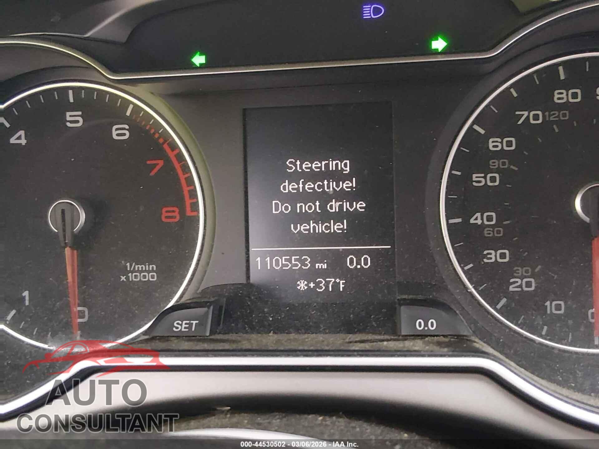 AUDI A4 2013 - WAUDFAFL1DN038110