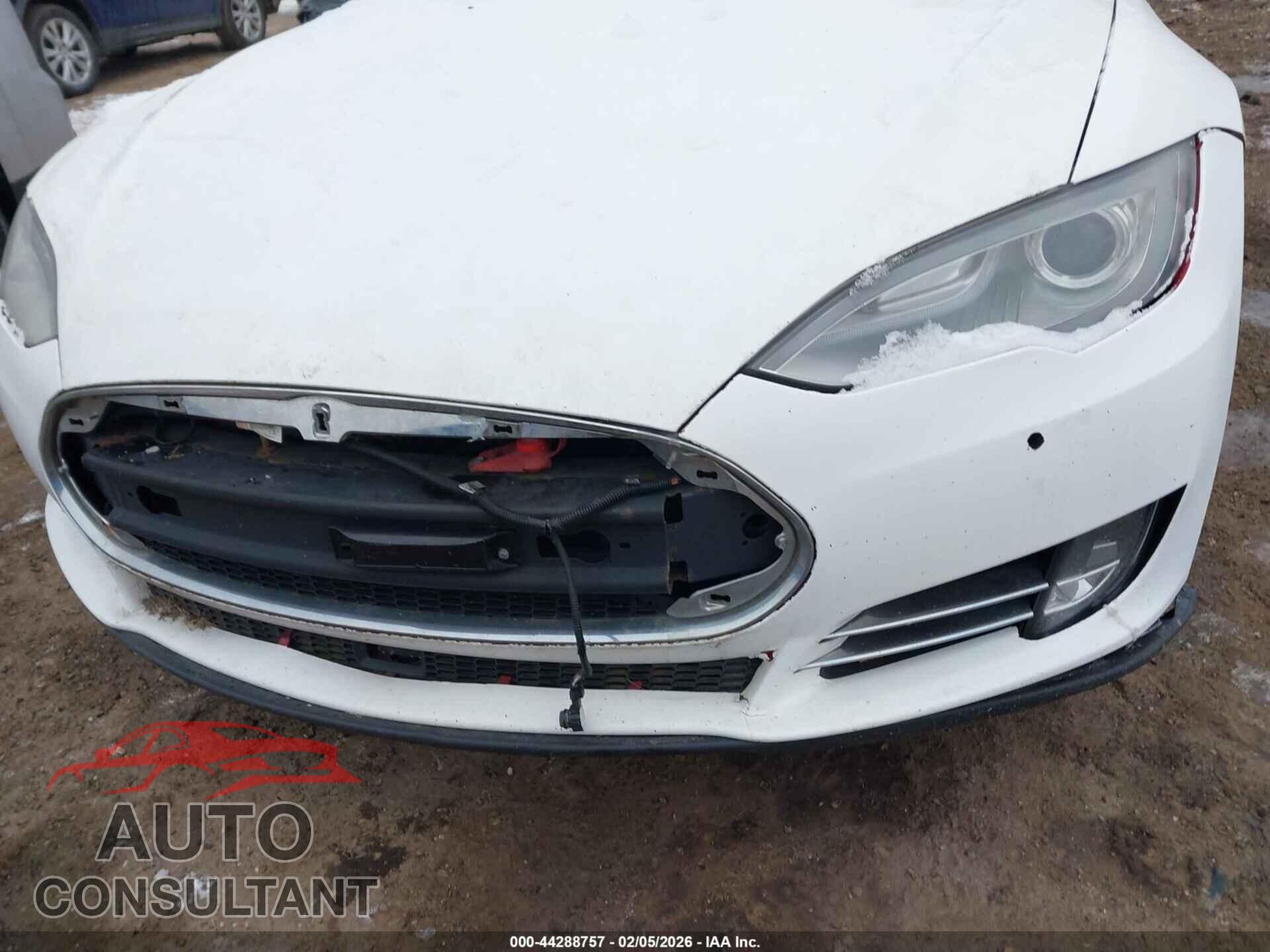 TESLA MODEL S 2015 - 5YJSA1H40FF088738