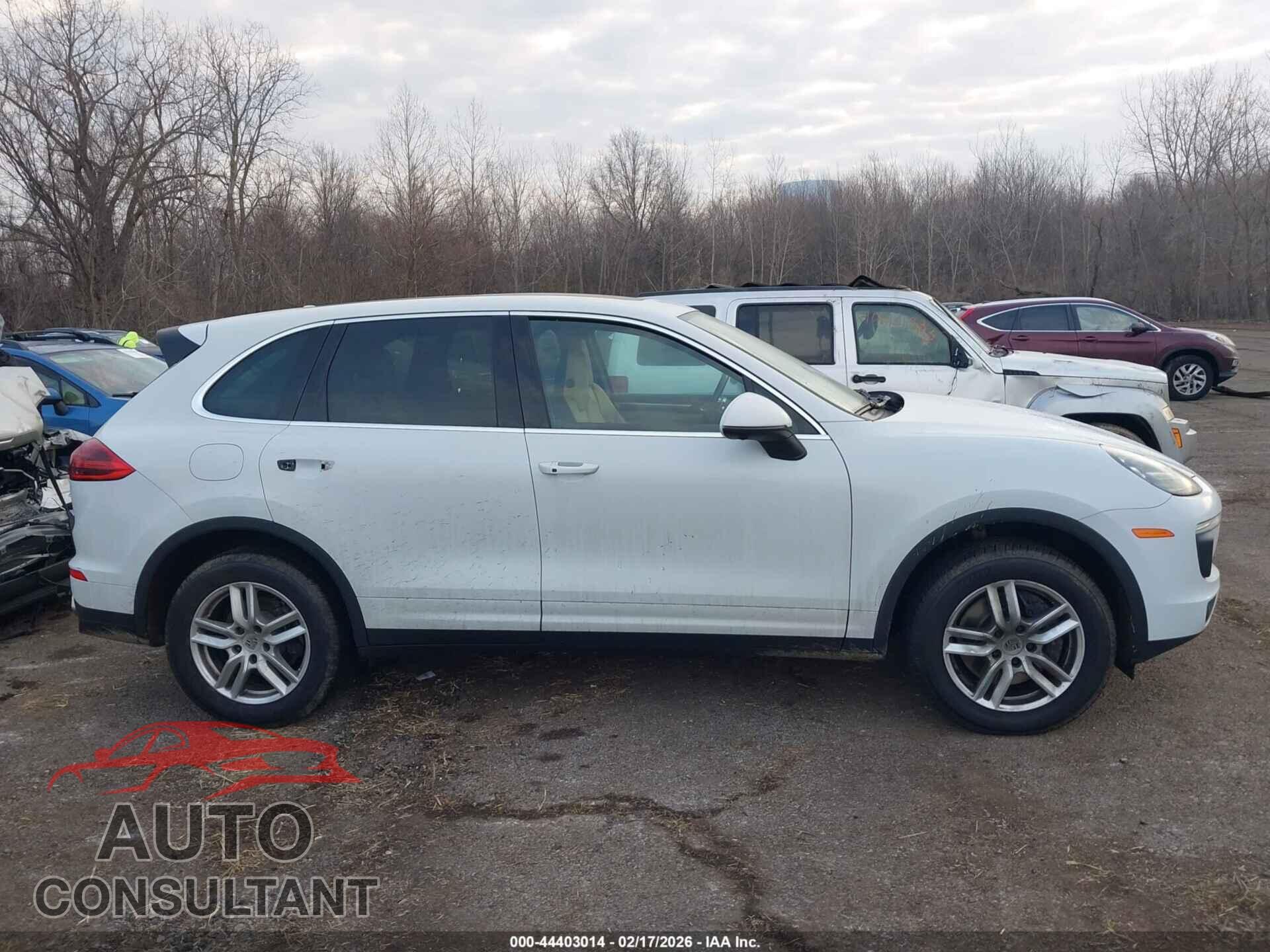 PORSCHE CAYENNE 2016 - WP1AA2A23GLA09960