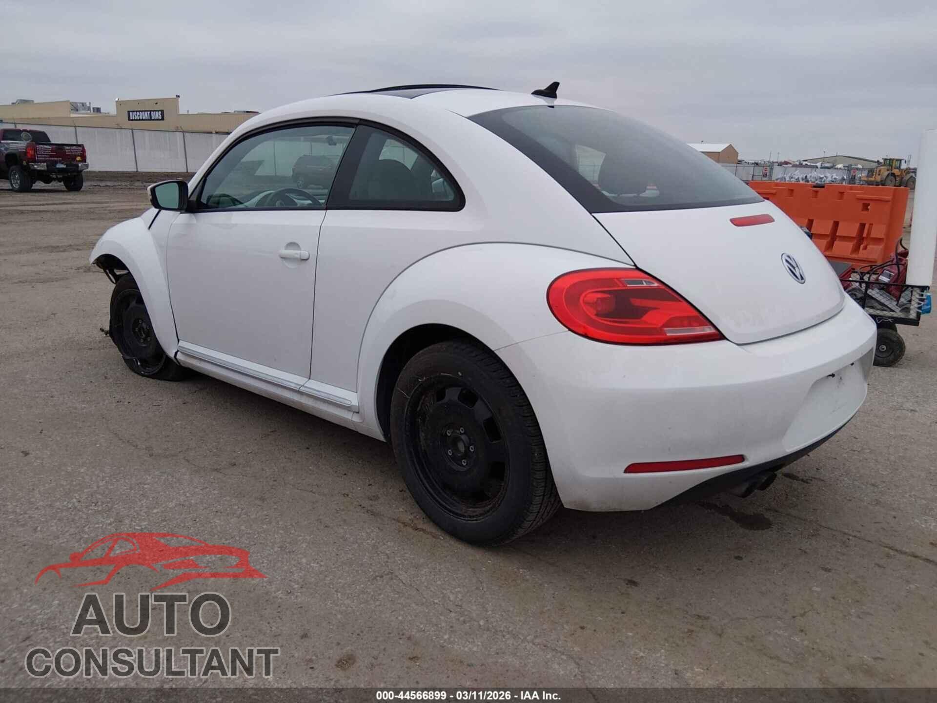 VOLKSWAGEN BEETLE 2015 - 3VWJ17AT2FM603473