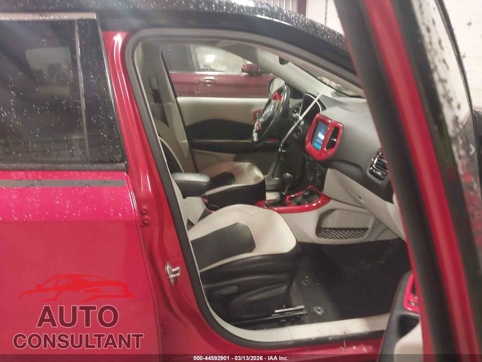 JEEP COMPASS 2018 - 3C4NJDCB2JT209722