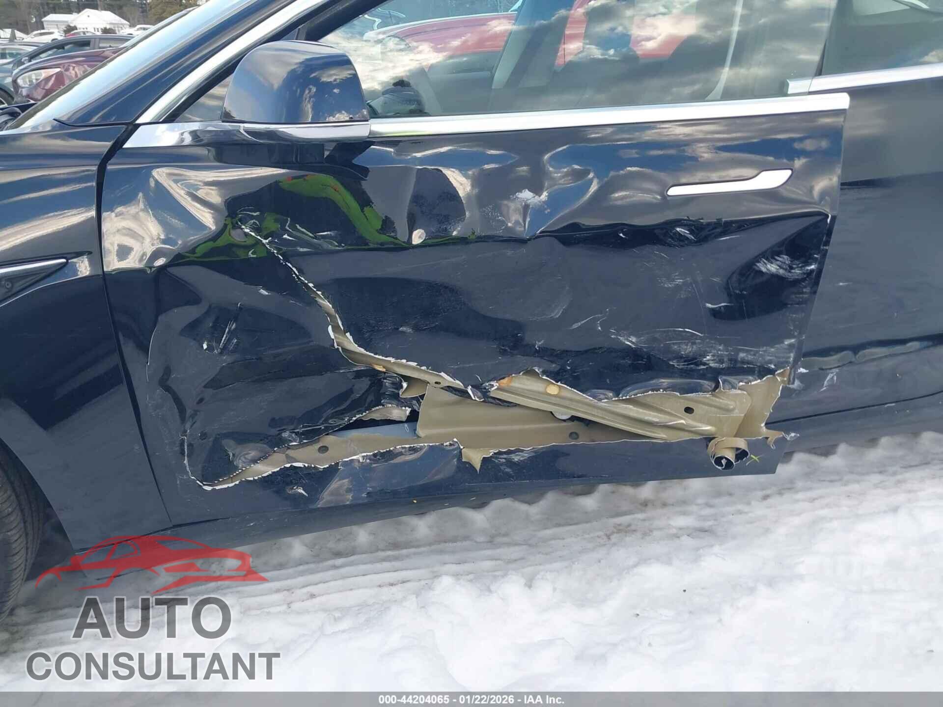 TESLA MODEL 3 2019 - 5YJ3E1EB8KF211465