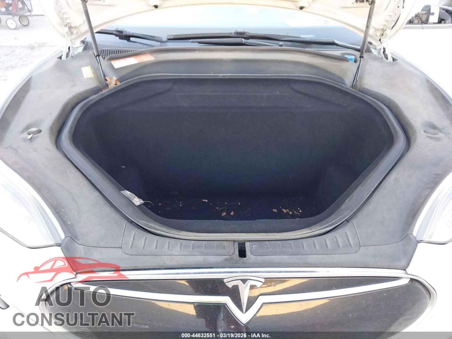 TESLA MODEL S 2015 - 5YJSA1E48FF116371