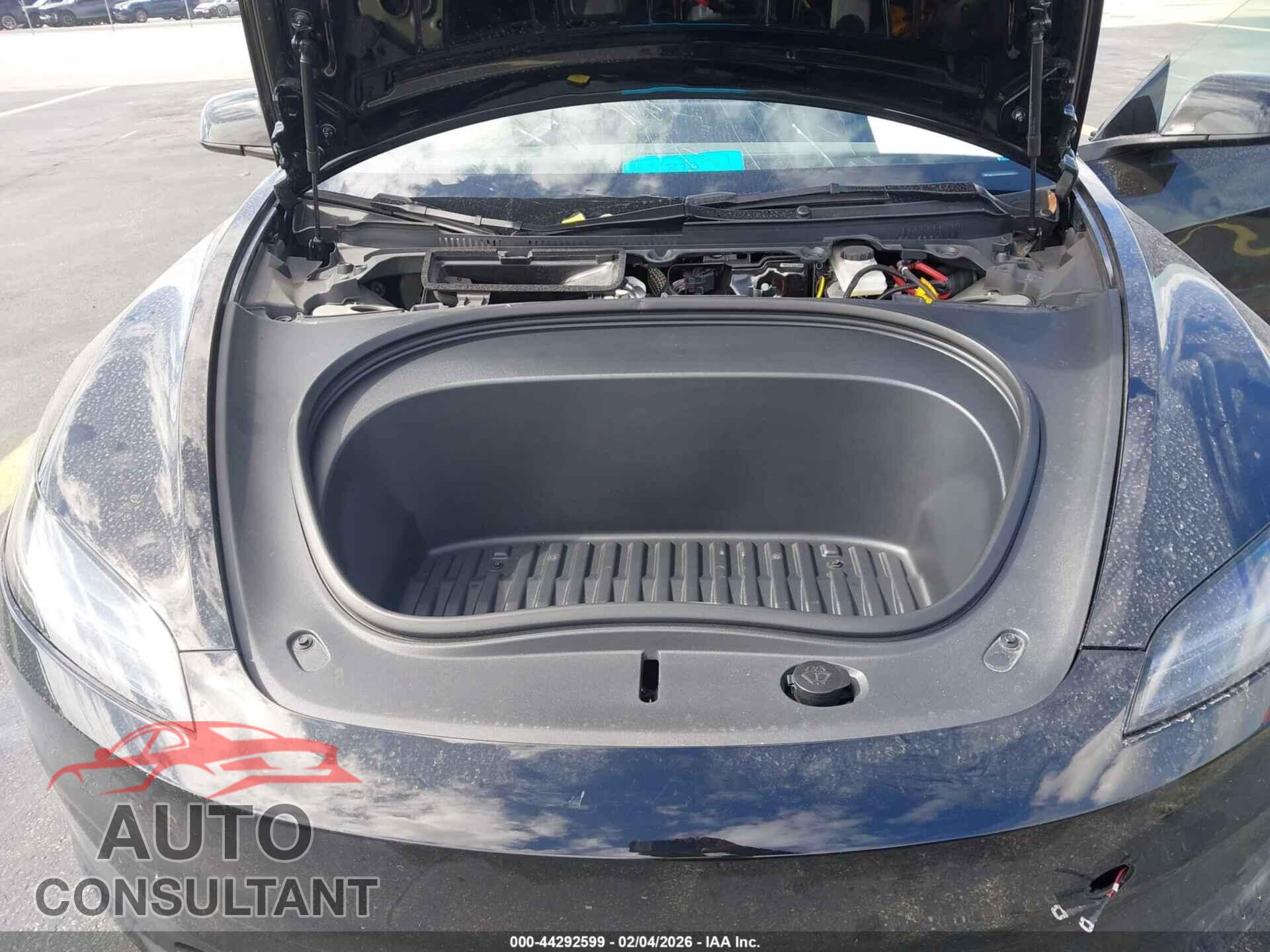 TESLA MODEL 3 2024 - 5YJ3E1EA6RF873210