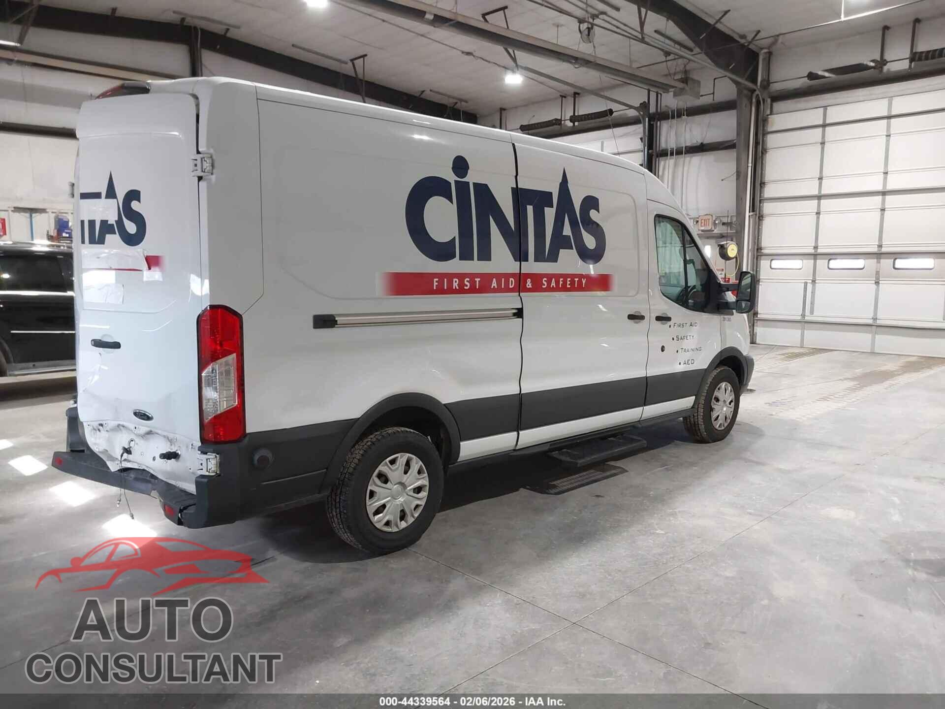 FORD TRANSIT-150 2018 - 1FTYE2CM4JKA16528