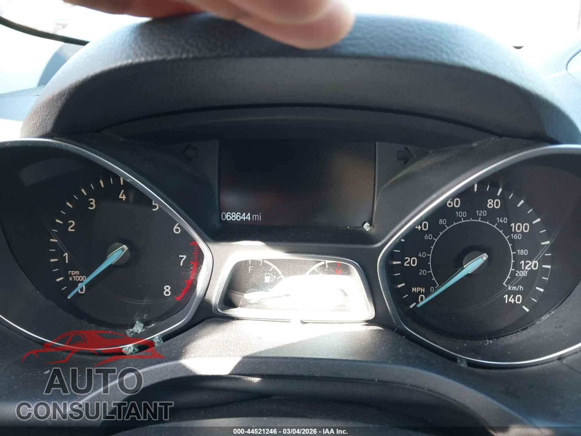 FORD ESCAPE 2017 - 1FMCU0F7XHUC07484