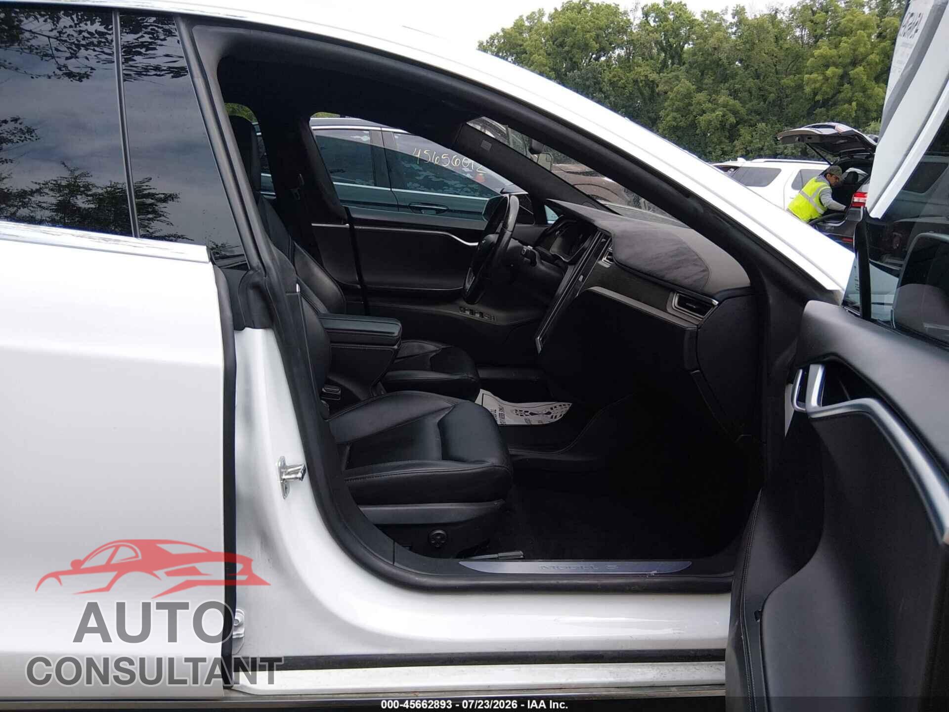 TESLA MODEL S 2015 - 5YJSA1E21FF112046