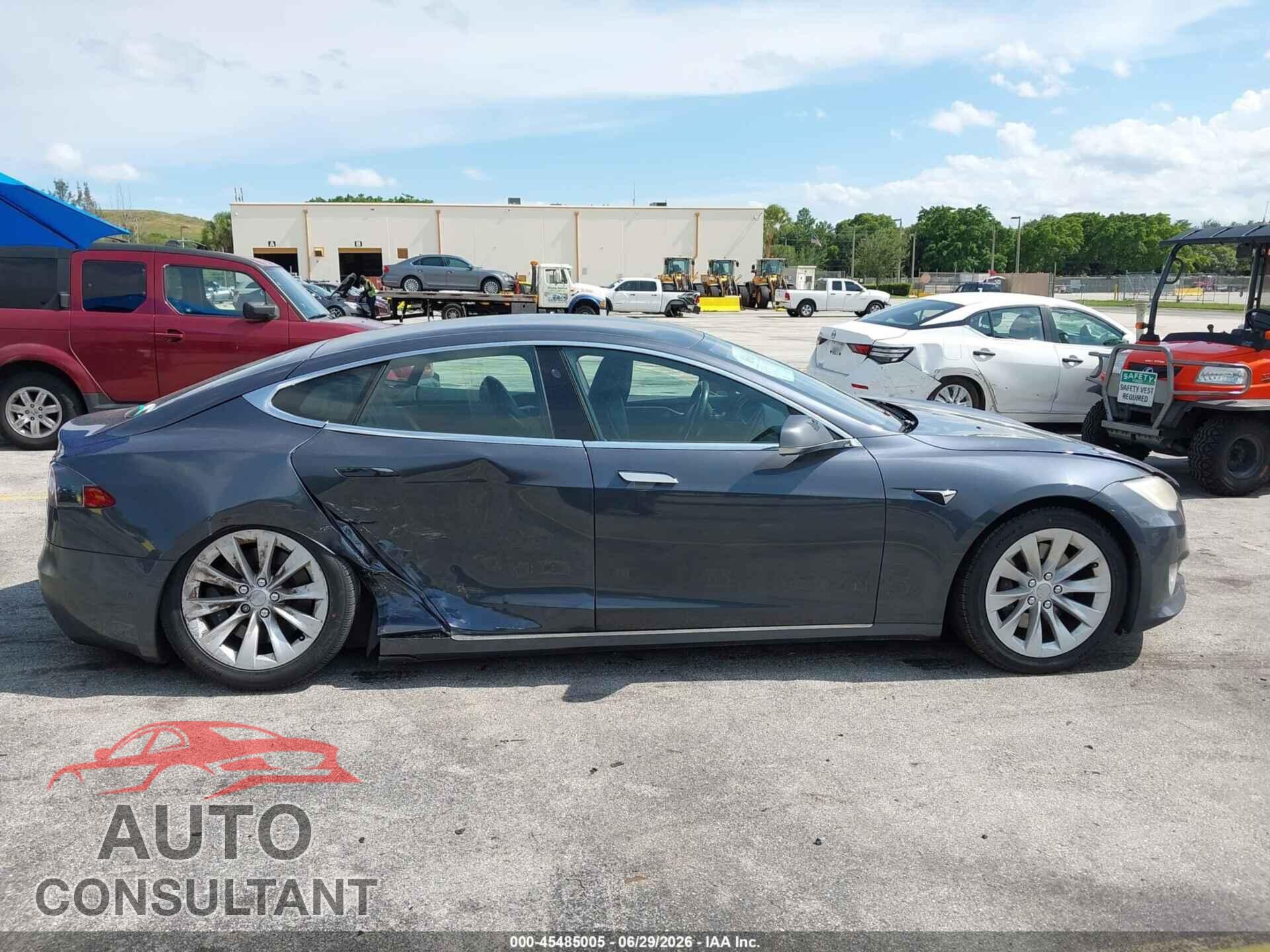 TESLA MODEL S 2017 - 5YJSA1E29HF229893