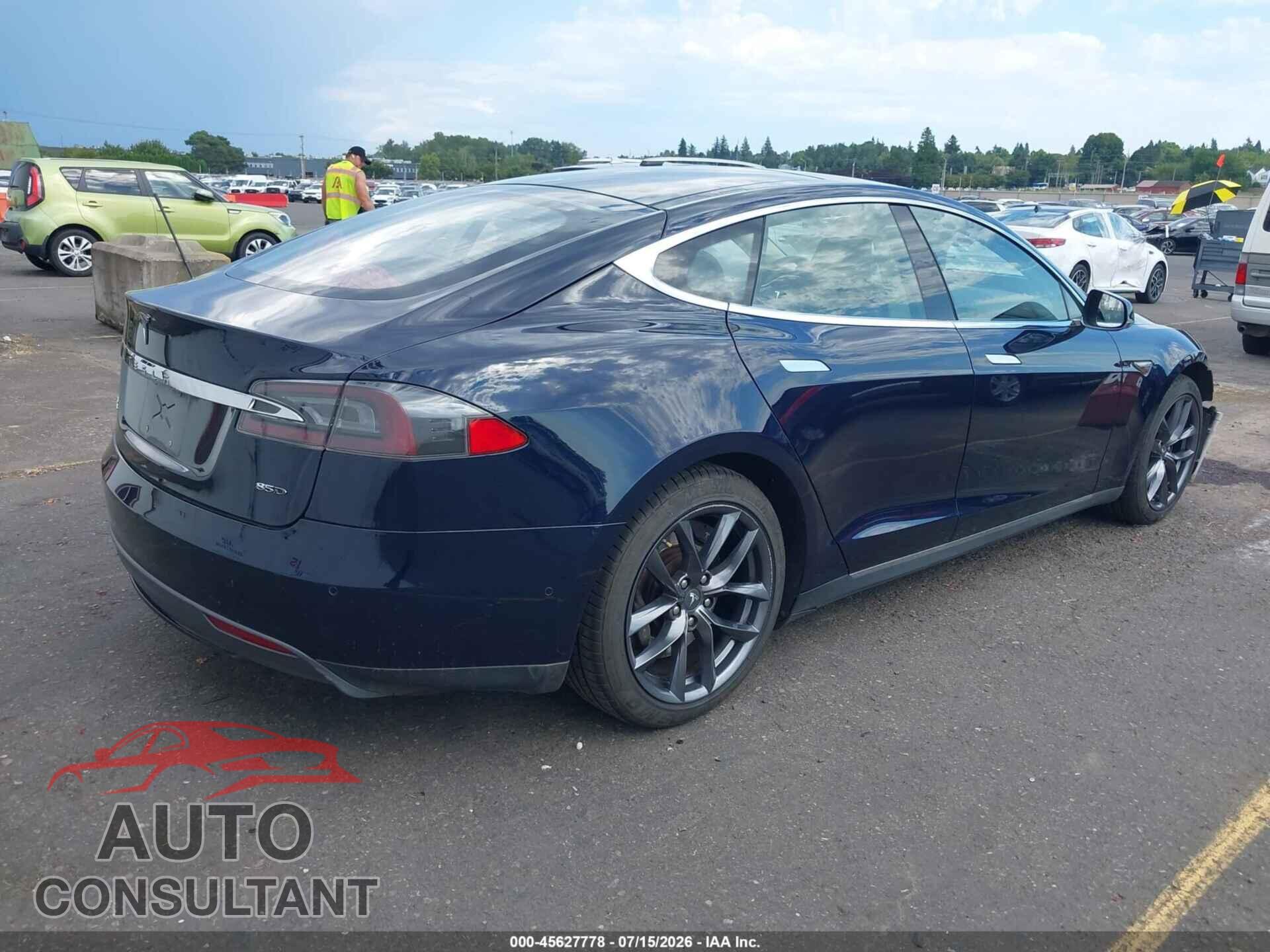 TESLA MODEL S 2015 - 5YJSA1H22FF087976