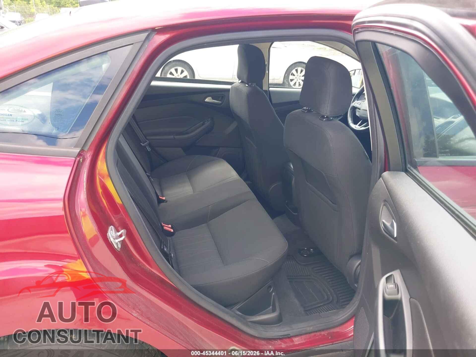 FORD FOCUS 2016 - 1FADP3F21GL397885