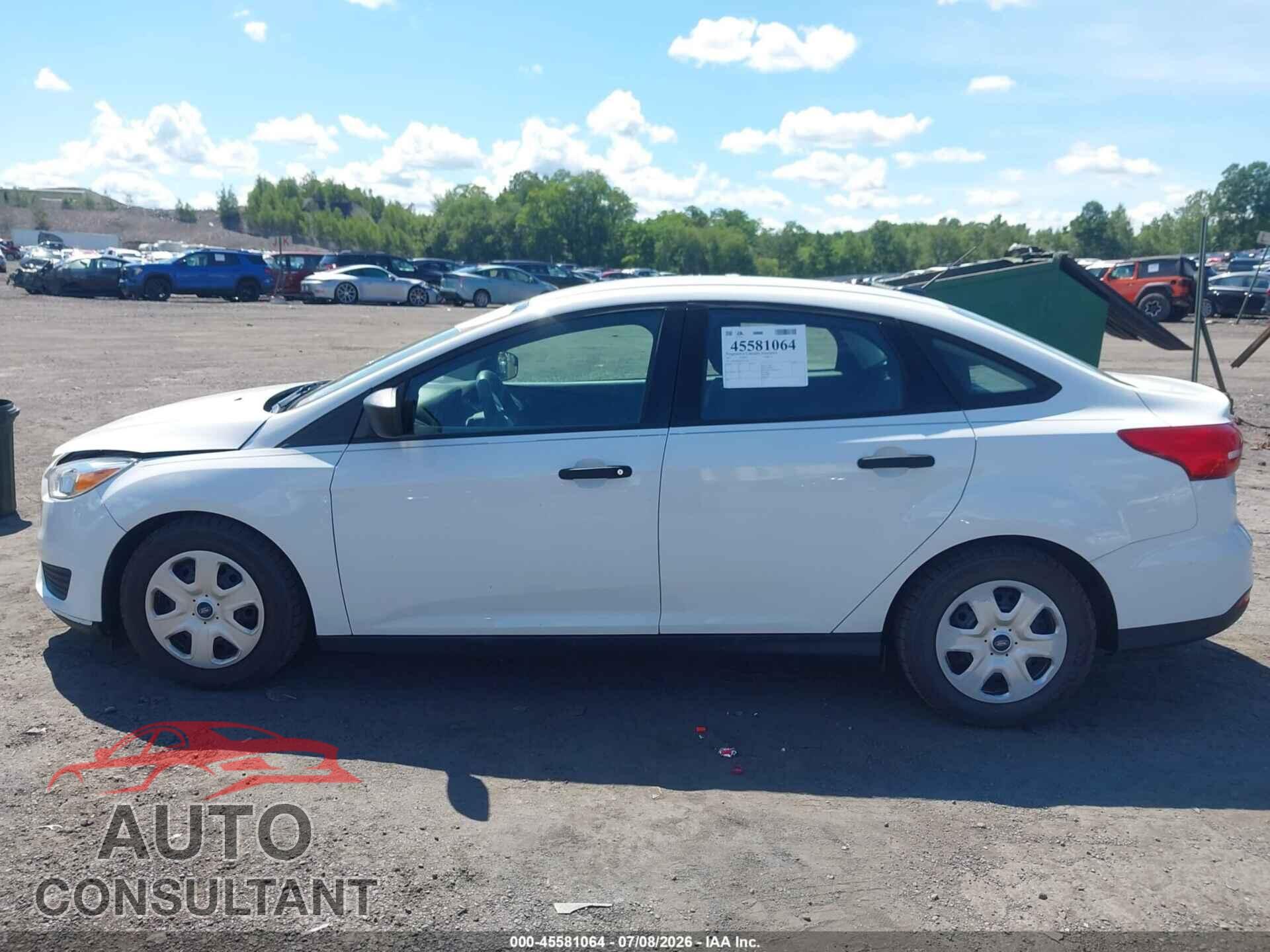 FORD FOCUS 2017 - 1FADP3E22HL252504