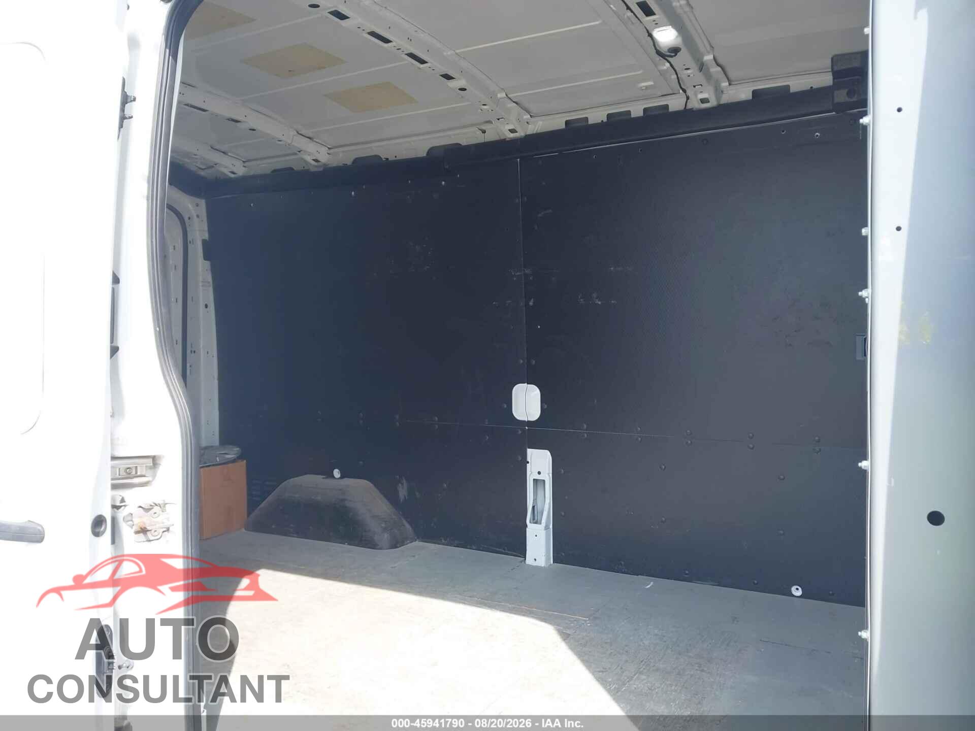 FORD TRANSIT-250 2015 - 1FTNR2CG9FKB28640