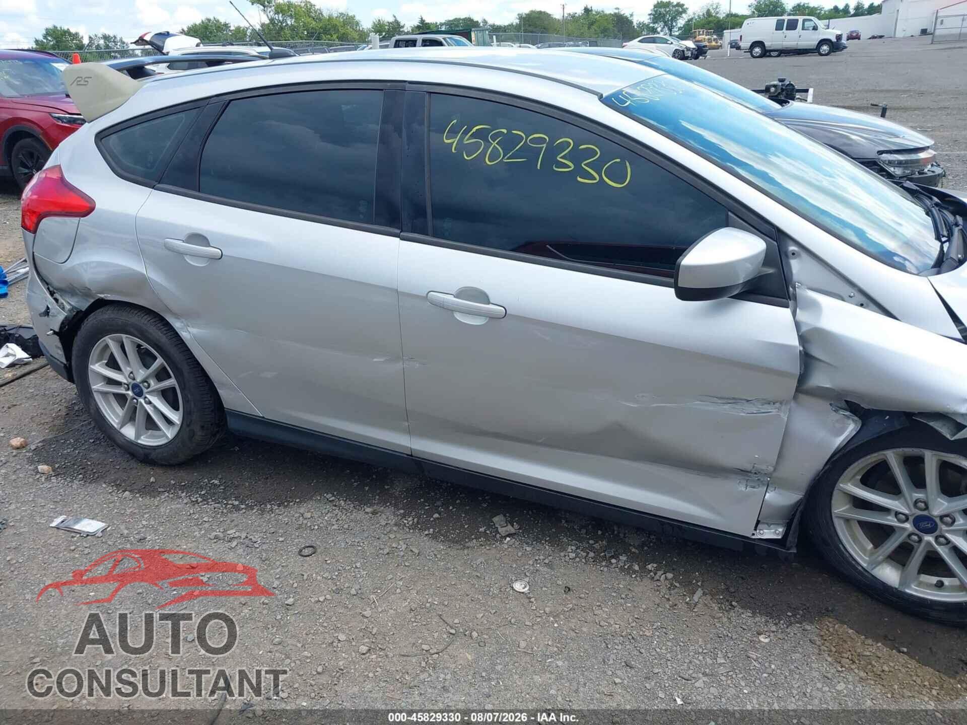 FORD FOCUS 2018 - 1FADP3K26JL227499