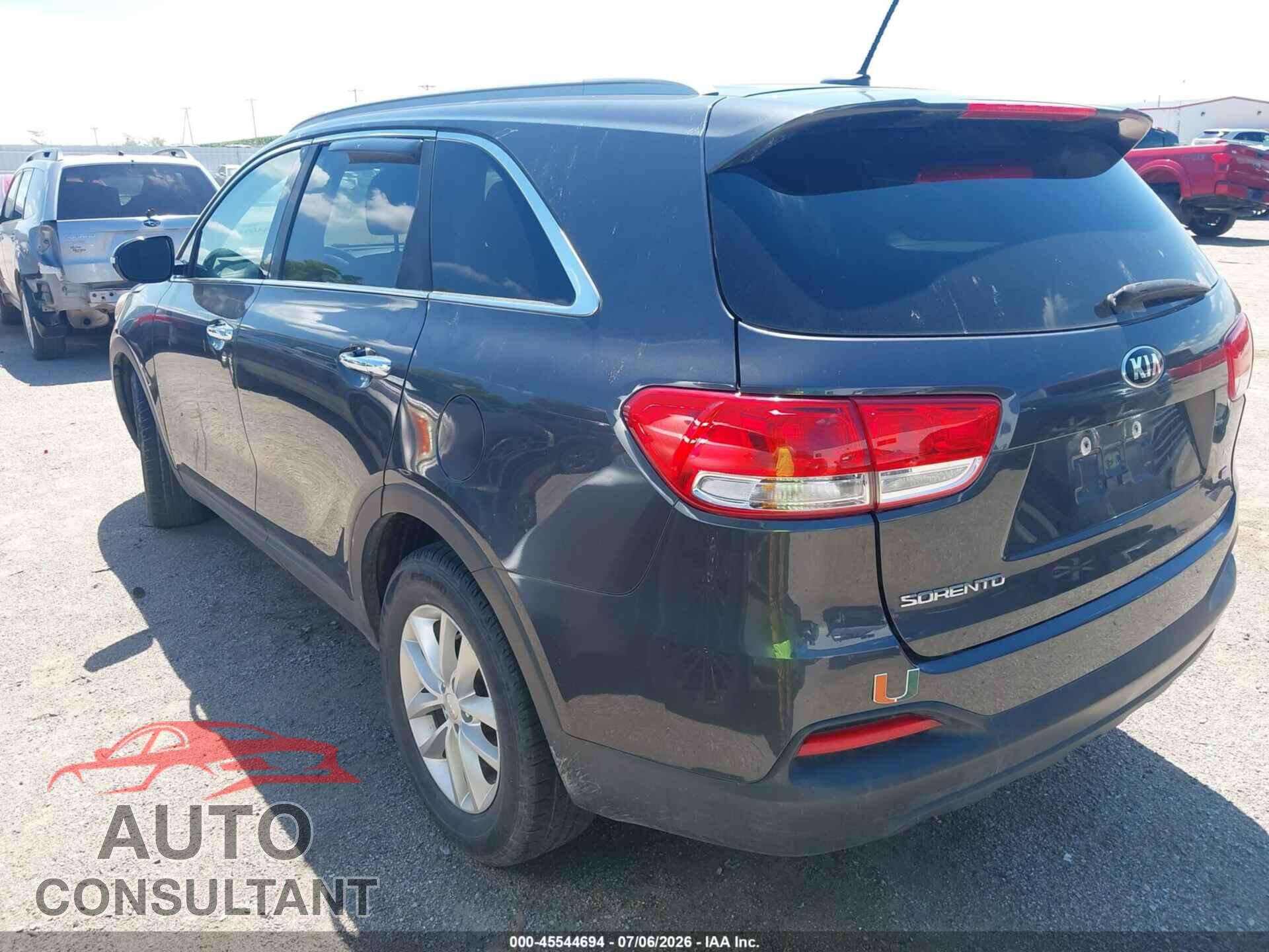 KIA SORENTO 2017 - 5XYPG4A35HG326120