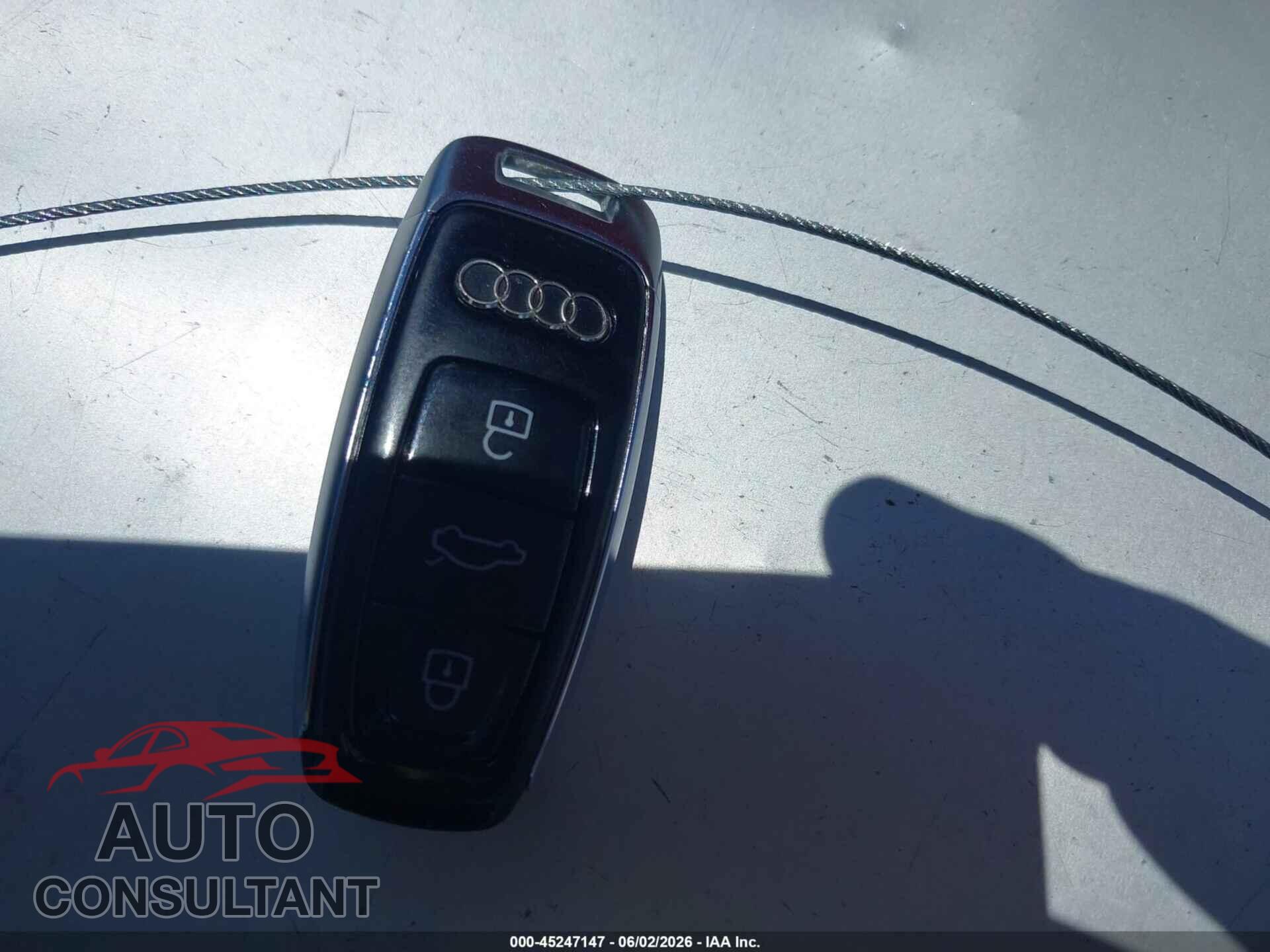 AUDI A8 L 2019 - WAU8DAF81KN009920