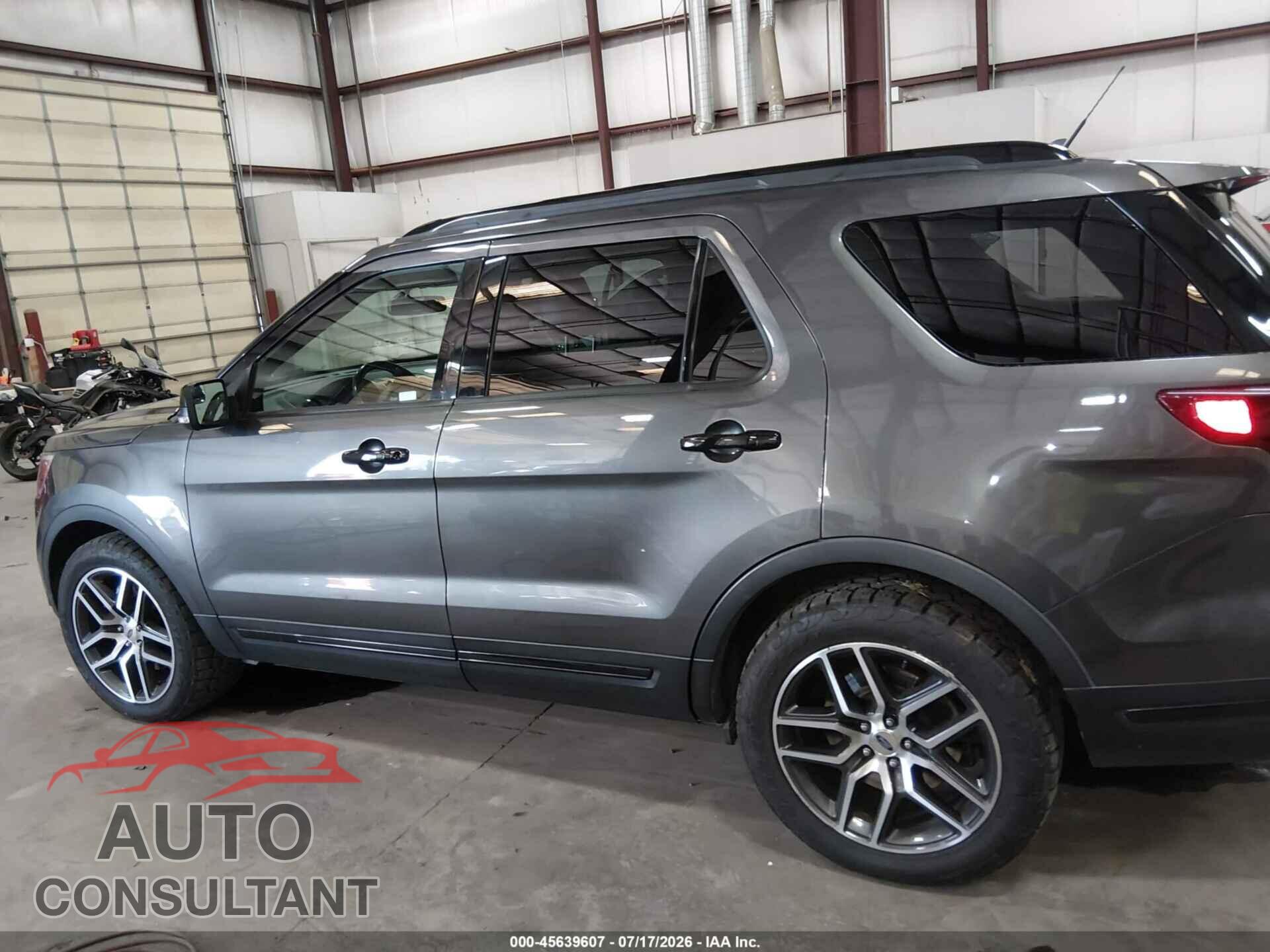 FORD EXPLORER 2018 - 1FM5K8GT7JGB80225