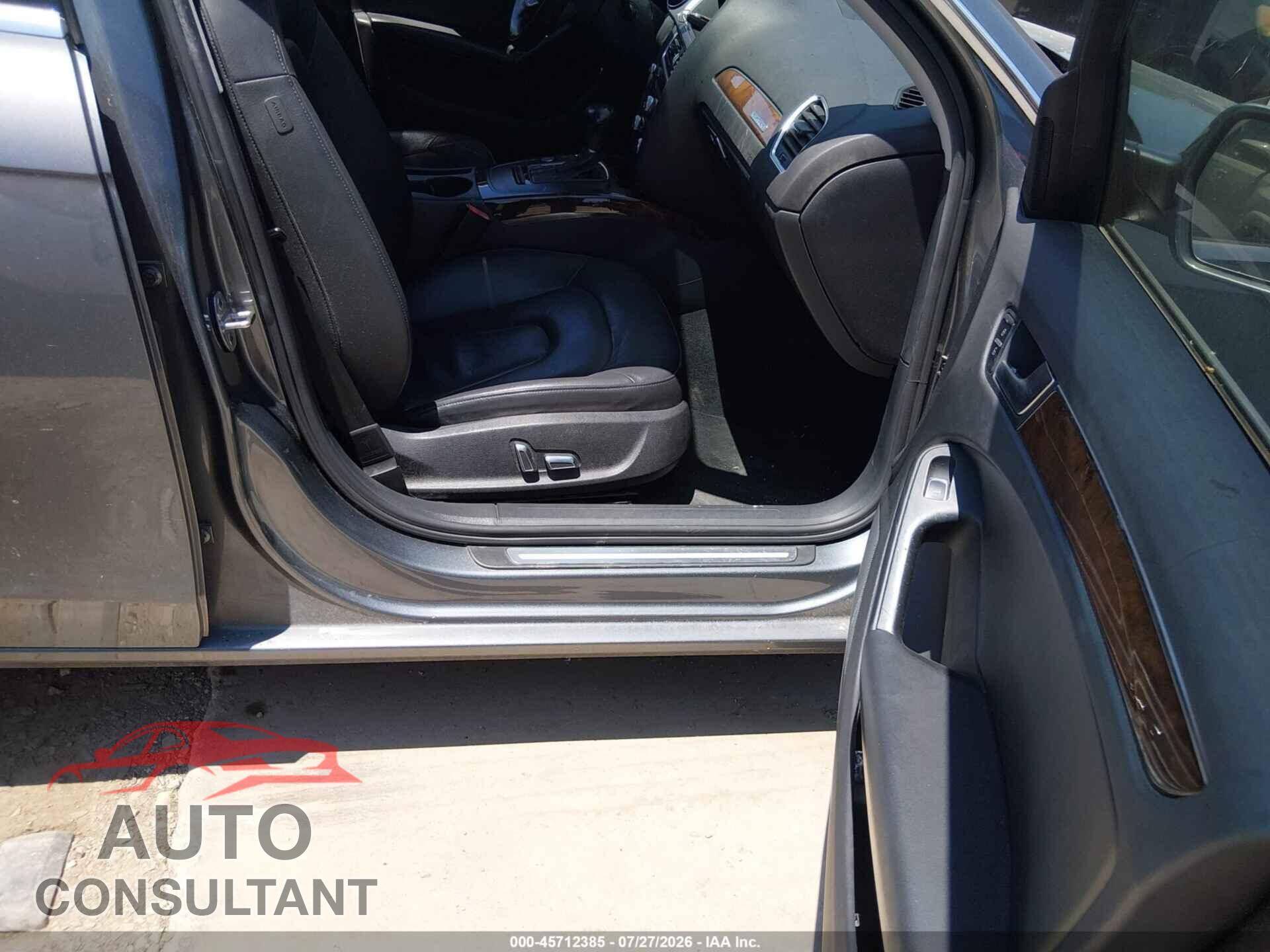 AUDI A4 2013 - WAUFFAFL2DA140077