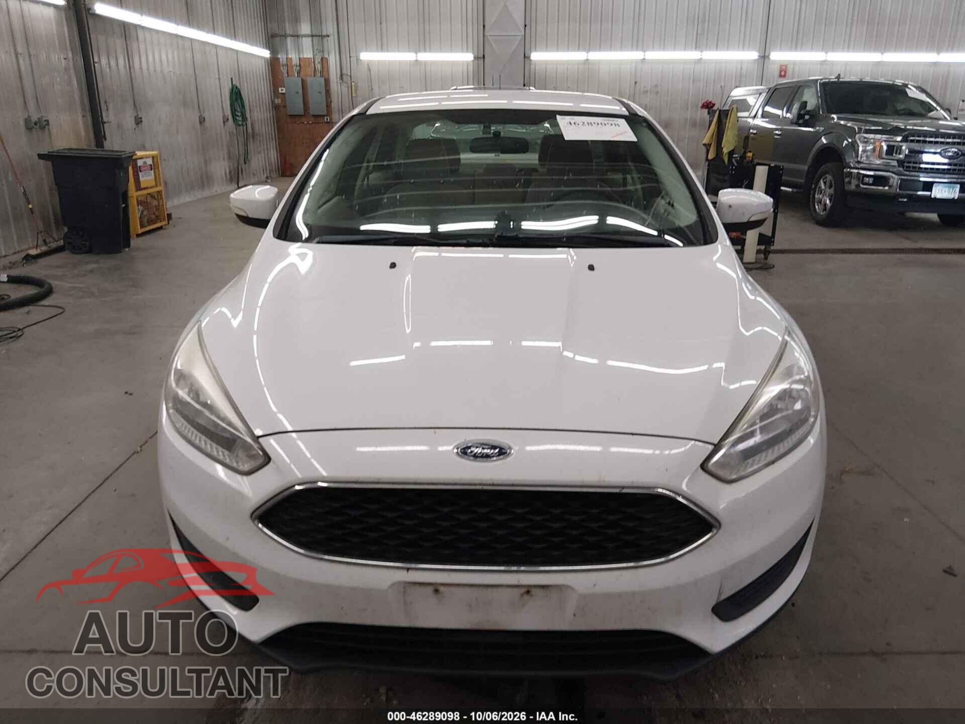 FORD FOCUS 2015 - 1FADP3F23FL364577