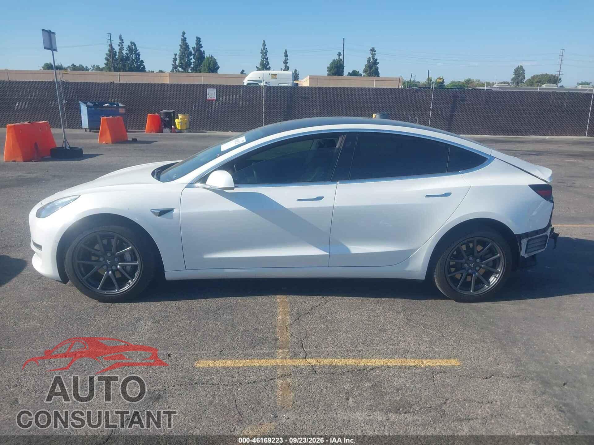TESLA MODEL 3 2019 - 5YJ3E1EA0KF483564