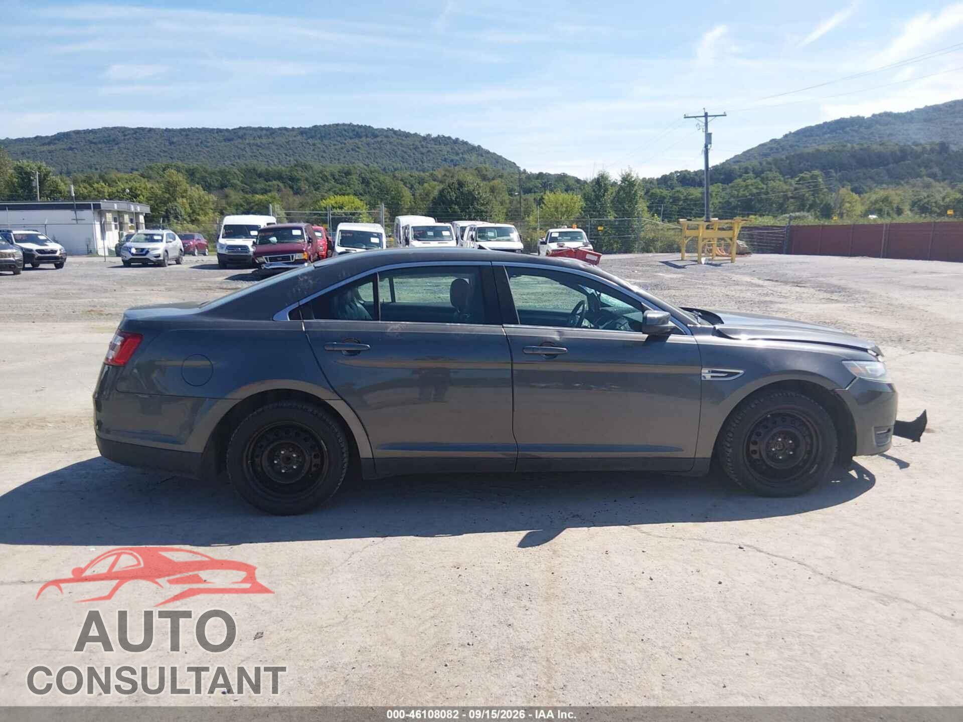 FORD TAURUS 2015 - 1FAHP2E85FG112694