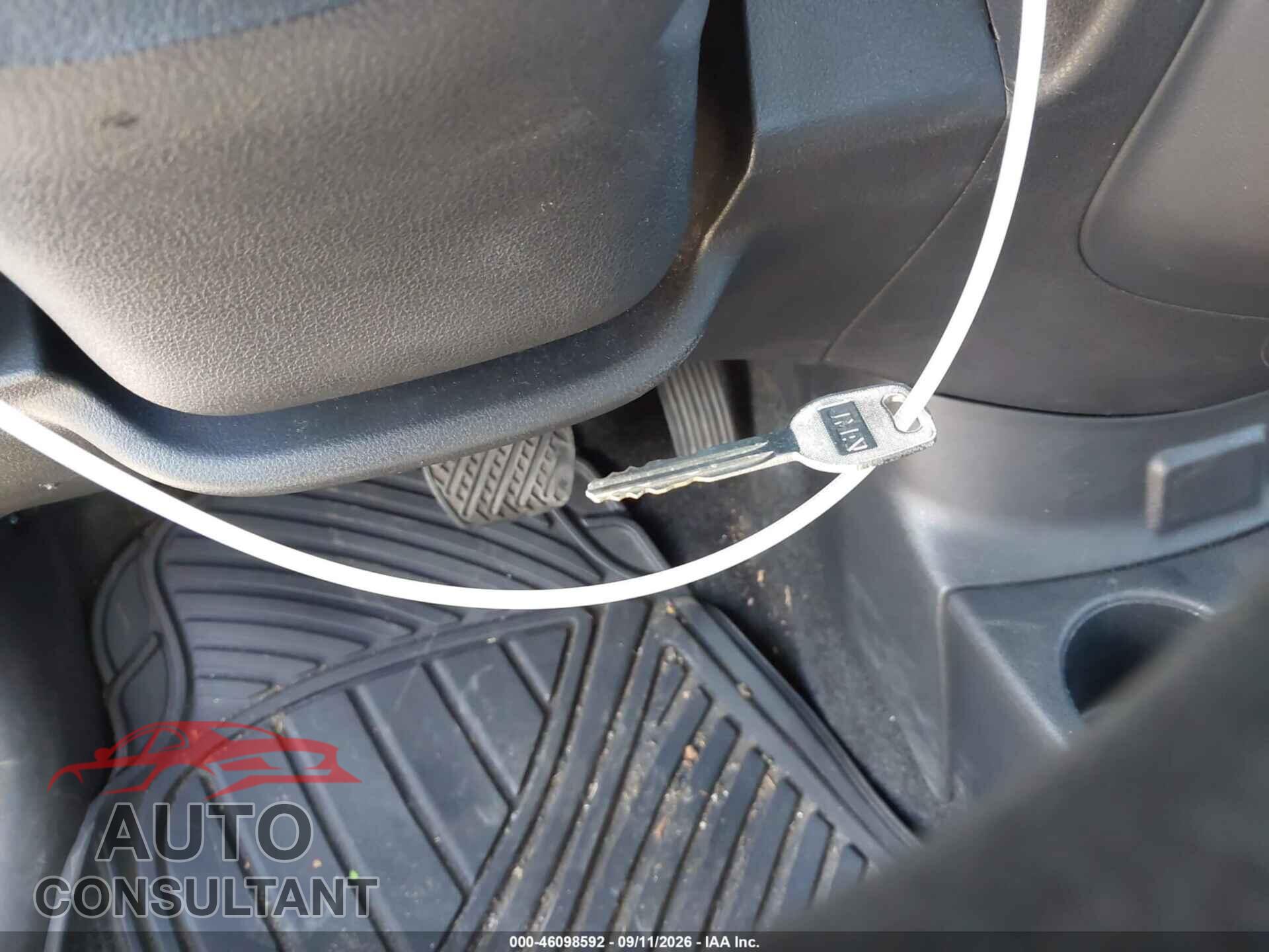 NISSAN VERSA NOTE 2017 - 3N1CE2CP2HL372024