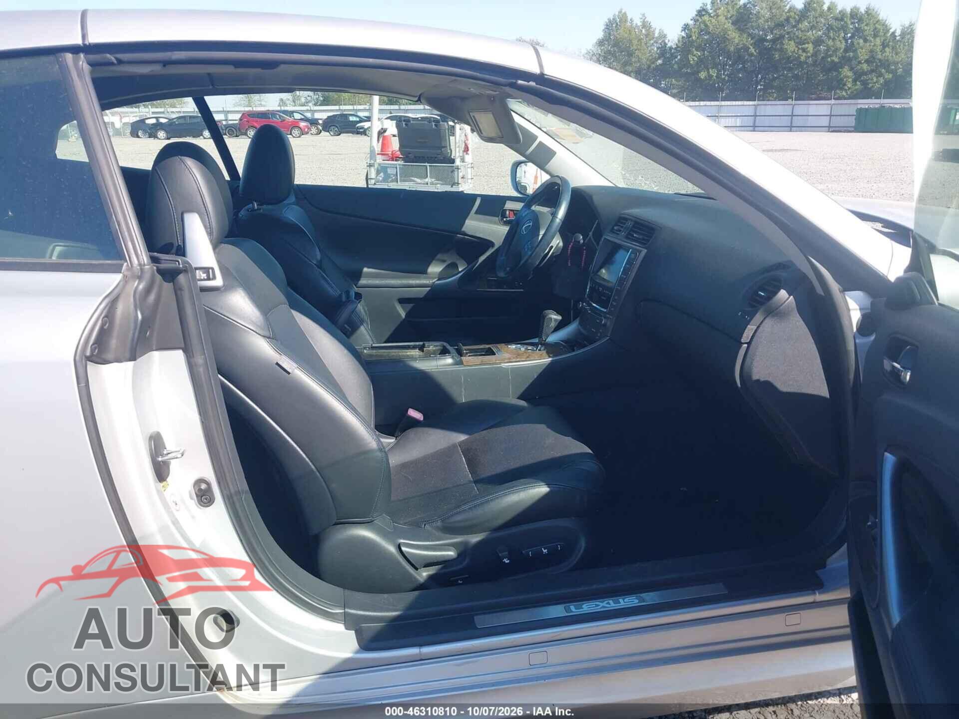 LEXUS IS 350C 2010 - JTHFE2C22A2503389