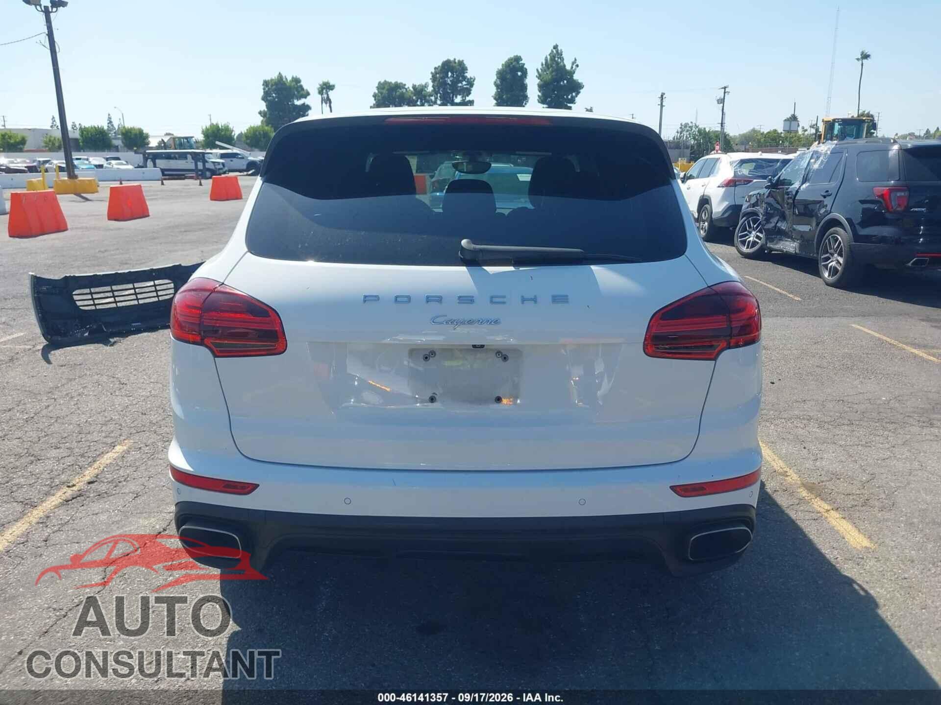 PORSCHE CAYENNE 2016 - WP1AA2A29GLA04794