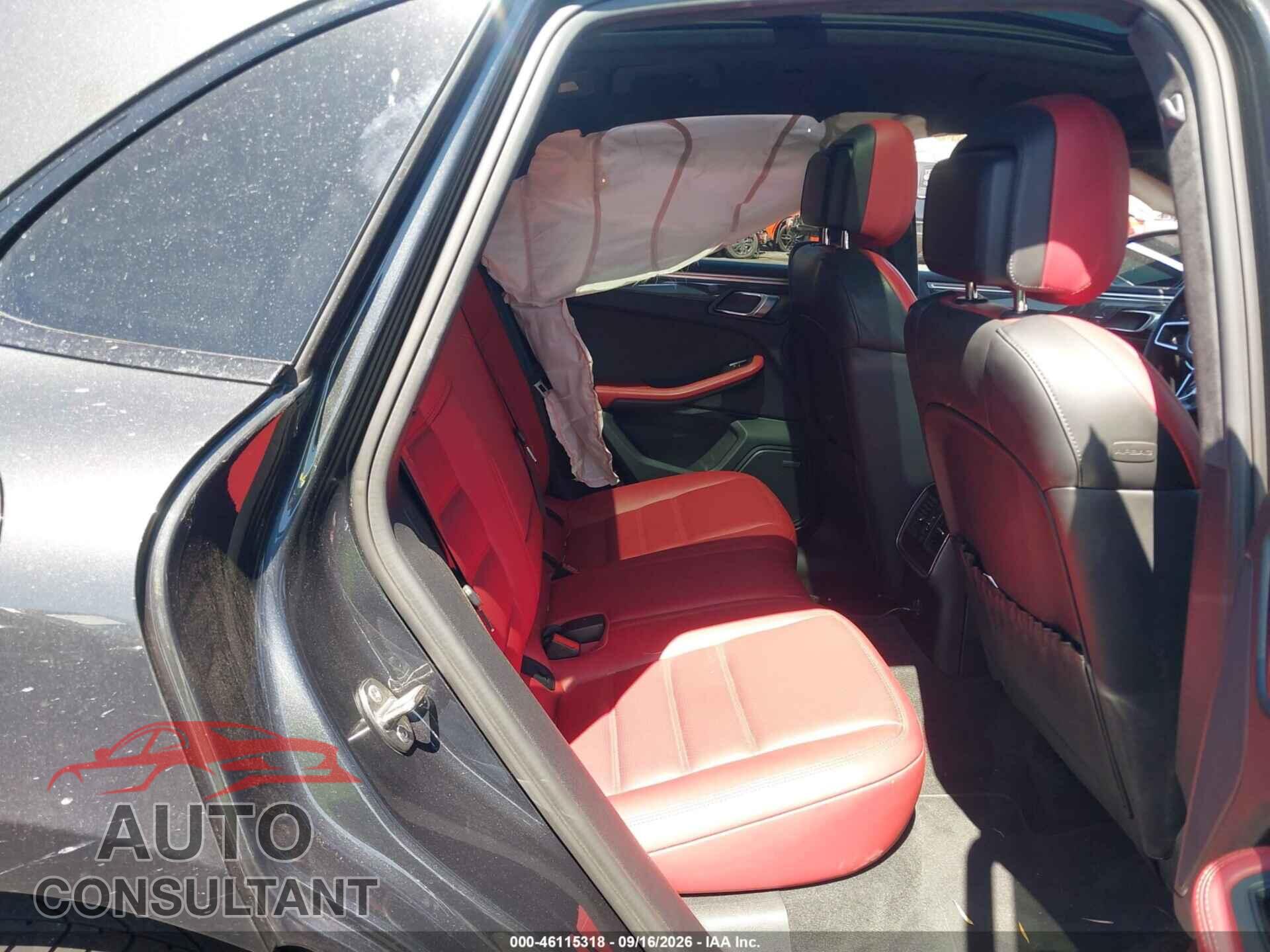 PORSCHE MACAN 2018 - WP1AF2A59JLB71627