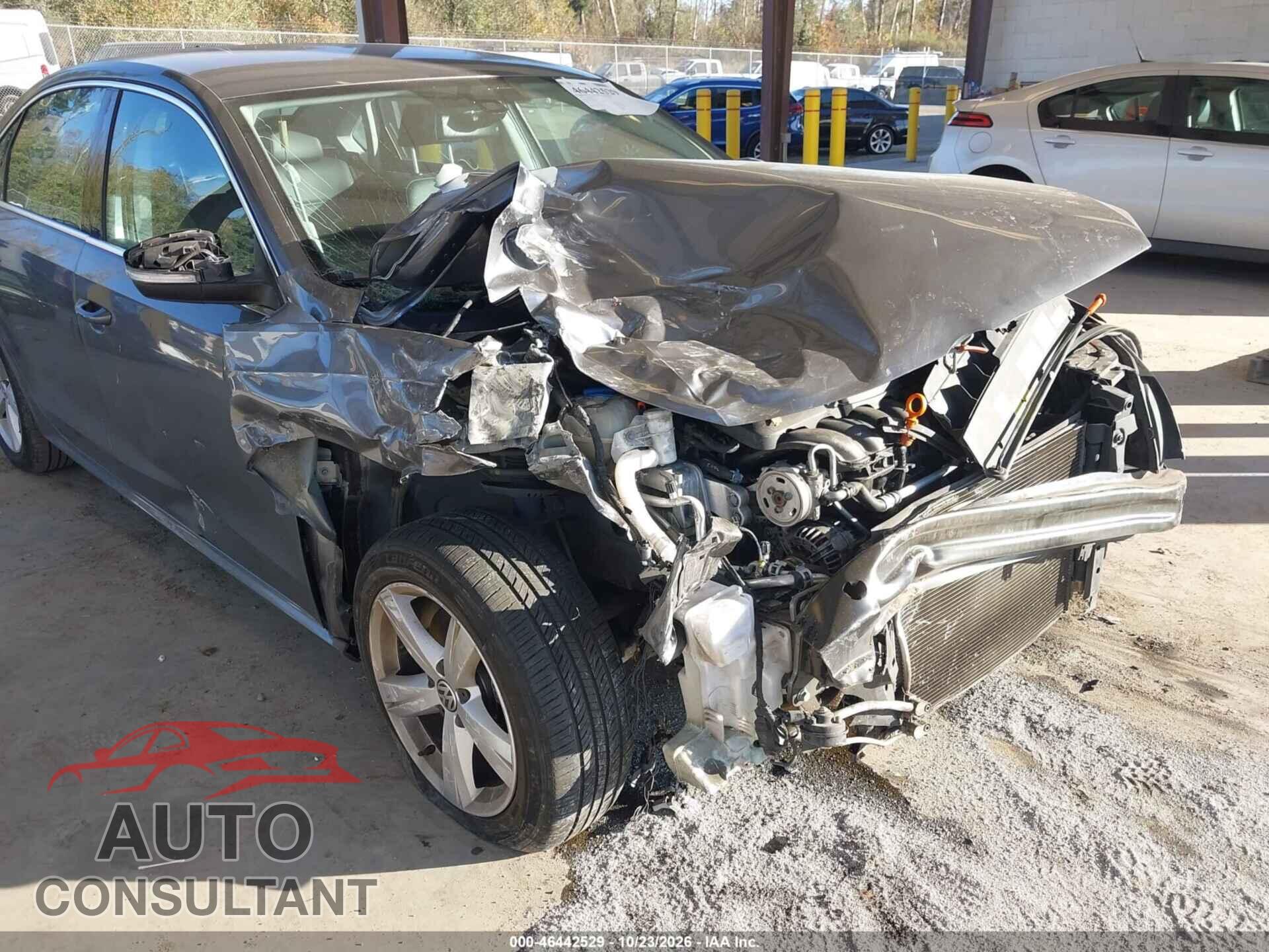 VOLKSWAGEN PASSAT 2013 - 1VWBP7A34DC051783