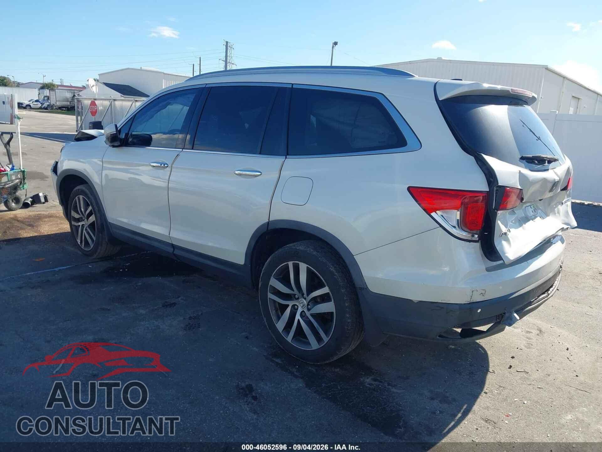 HONDA PILOT 2017 - 5FNYF5H97HB016341