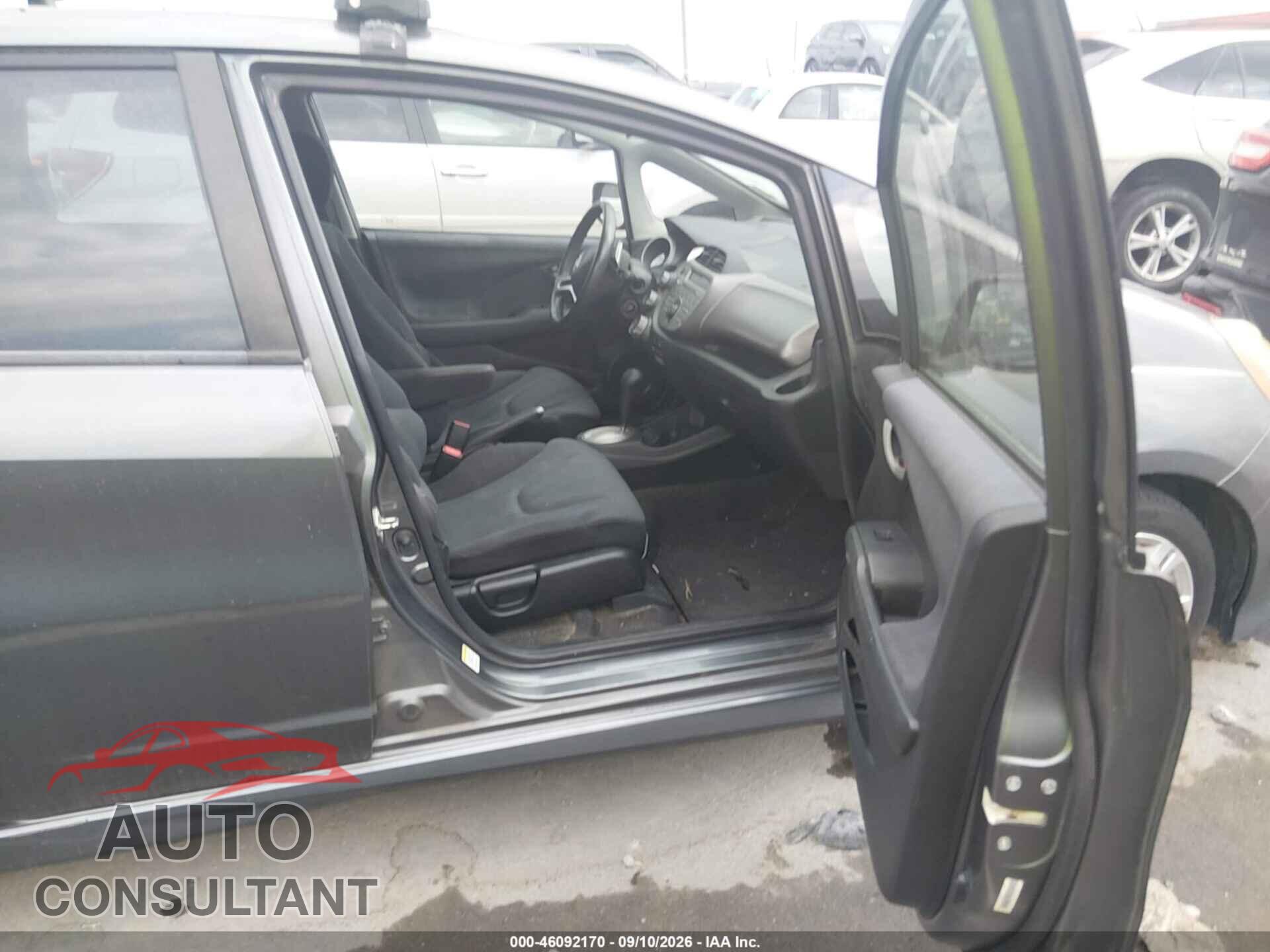 HONDA FIT 2011 - JHMGE8H52BC008101