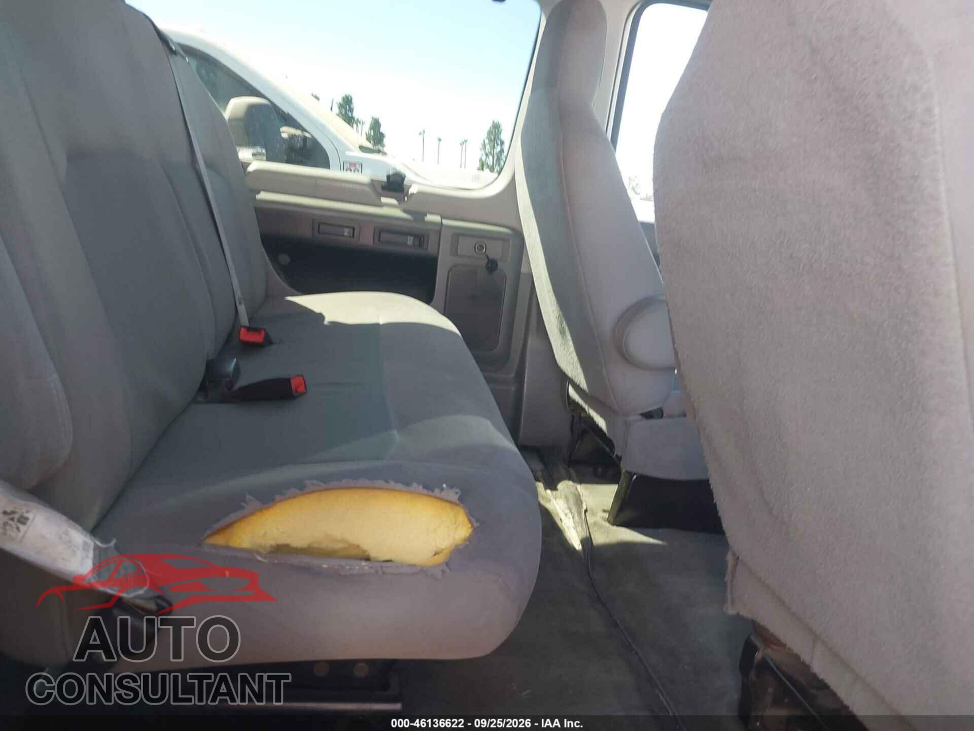 FORD E-350 SUPER DUTY 2013 - 1FBSS3BL0DDA77272
