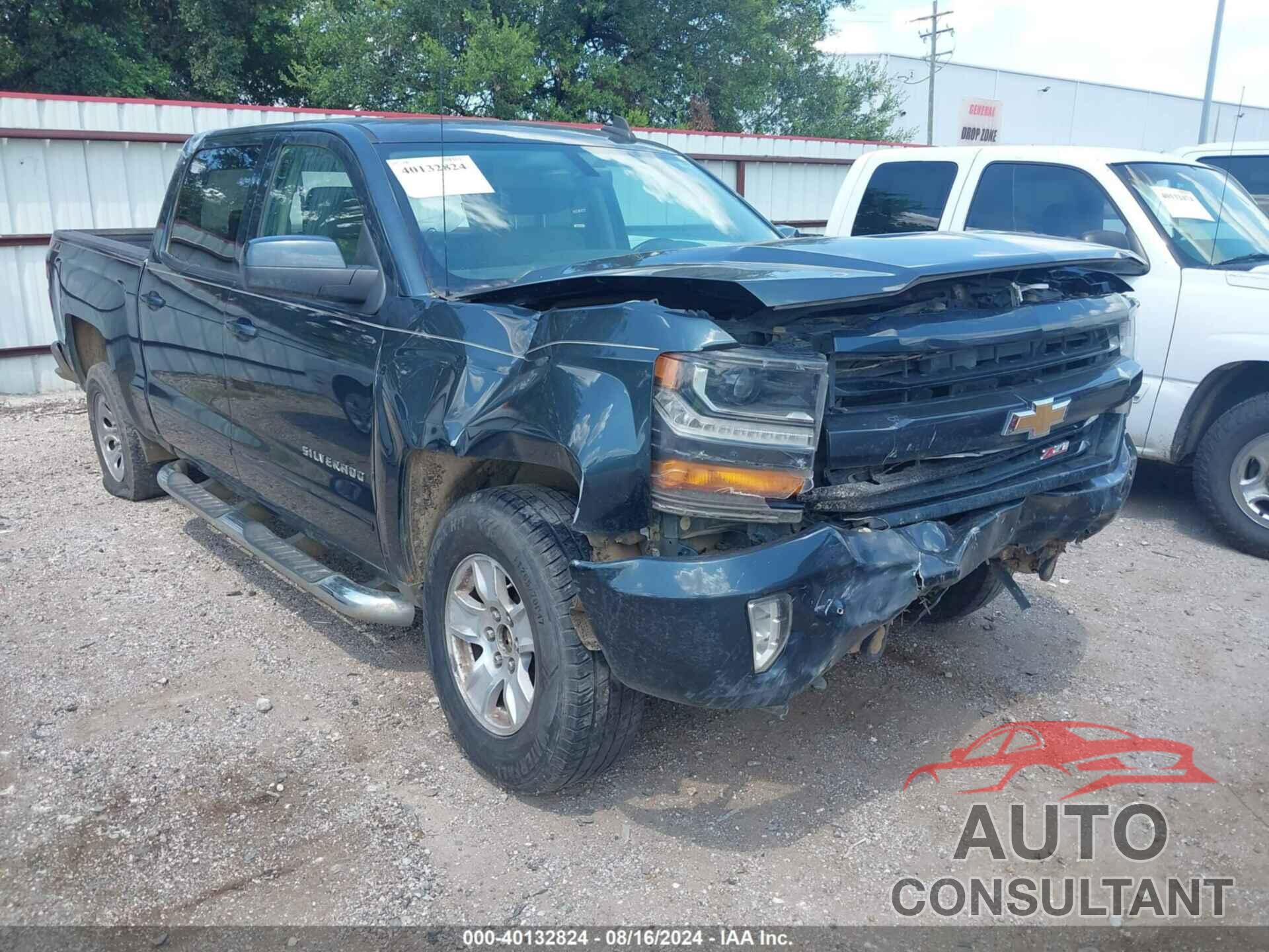 CHEVROLET SILVERADO 1500 2018 - 3GCUKREC9JG339386