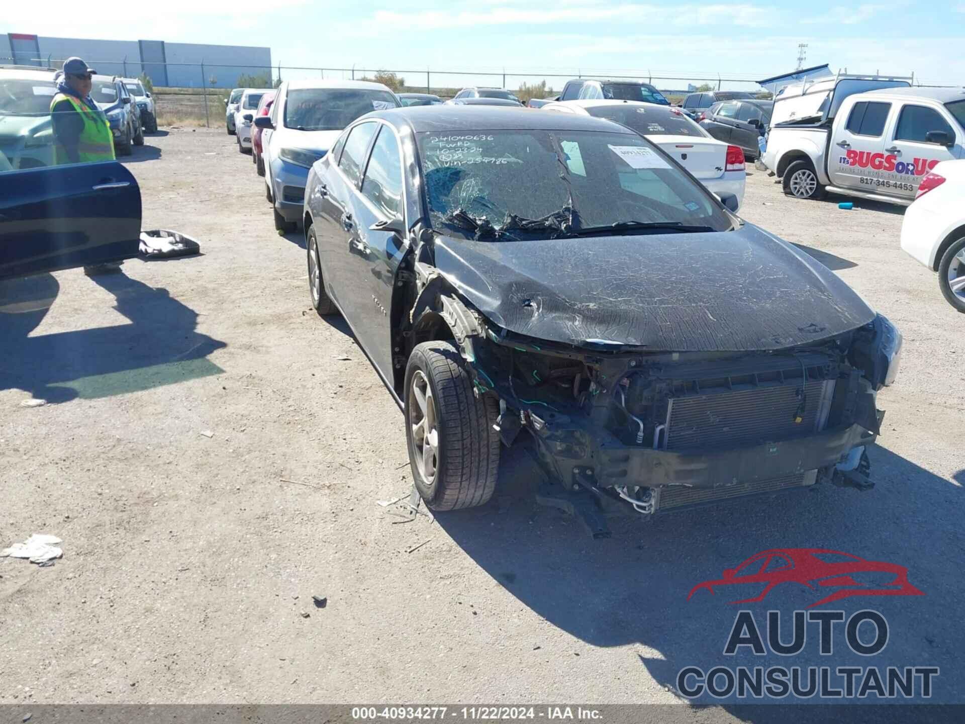 CHEVROLET MALIBU 2018 - 1G1ZB5ST9JF254786