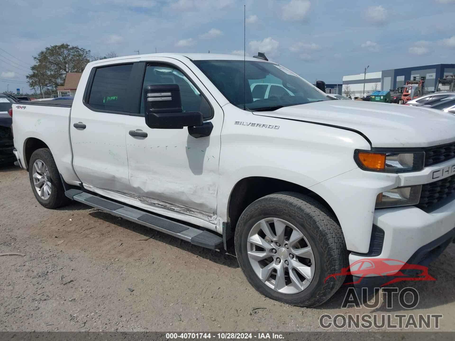 CHEVROLET SILVERADO 1500 2021 - 3GCUYBEF3MG358388